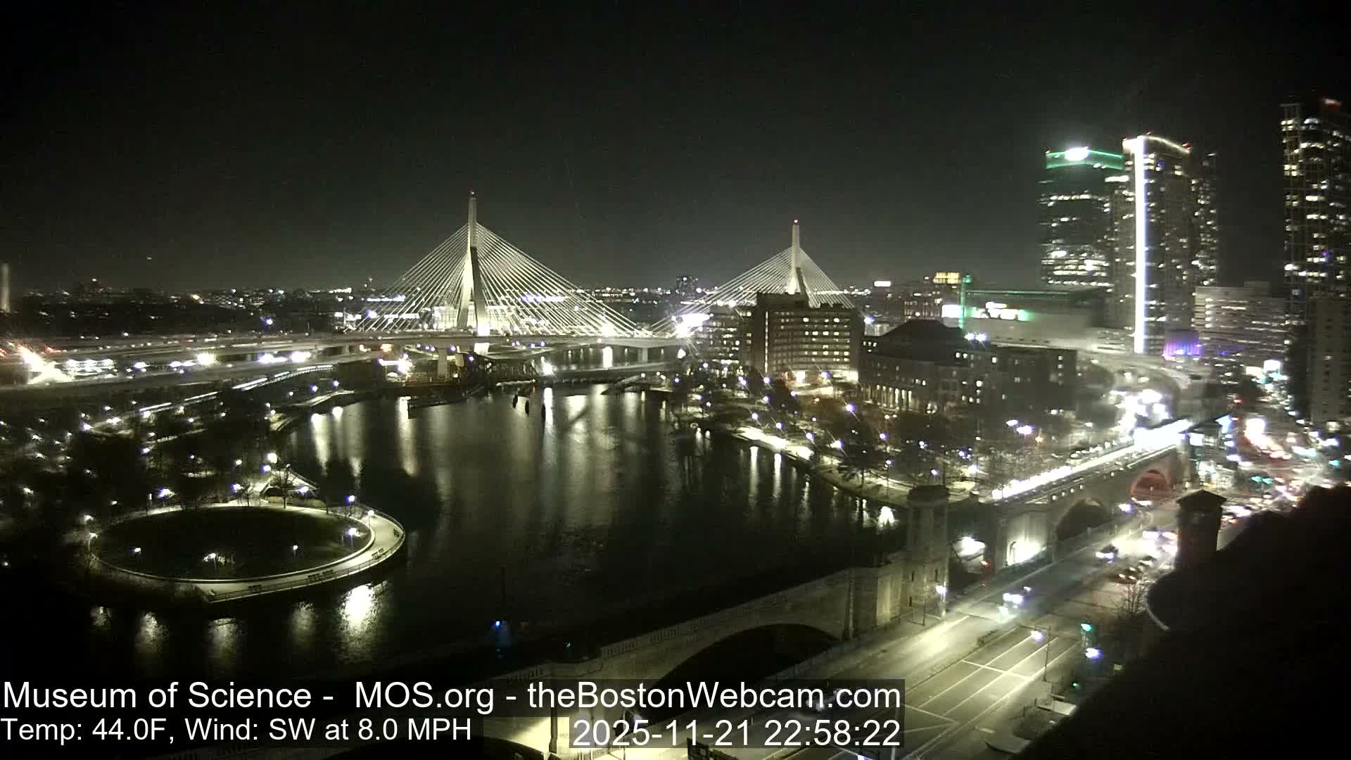  Green Line Subway & Bridge Live Cam - Cambridge, Boston, Massachusetts ,USA