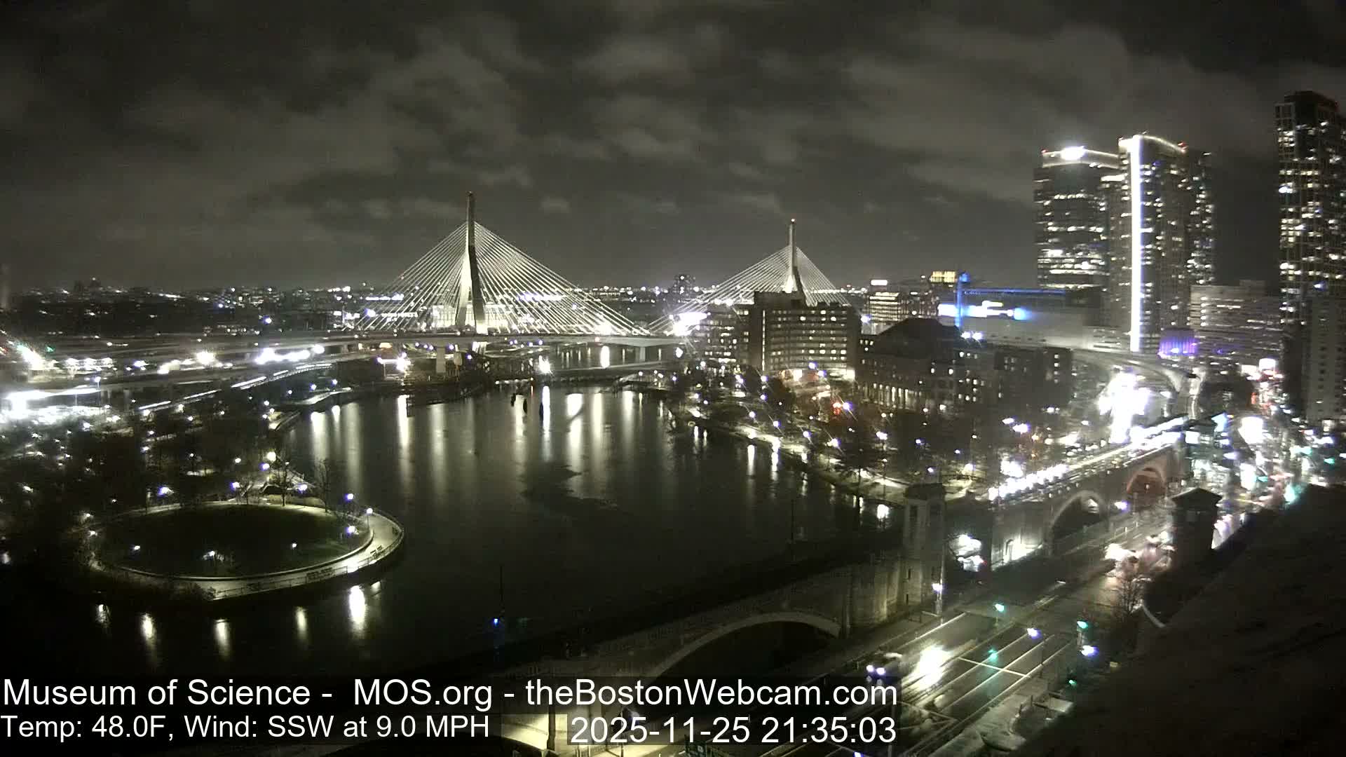  Green Line Subway & Bridge Live Cam - Cambridge, Boston, Massachusetts ,USA