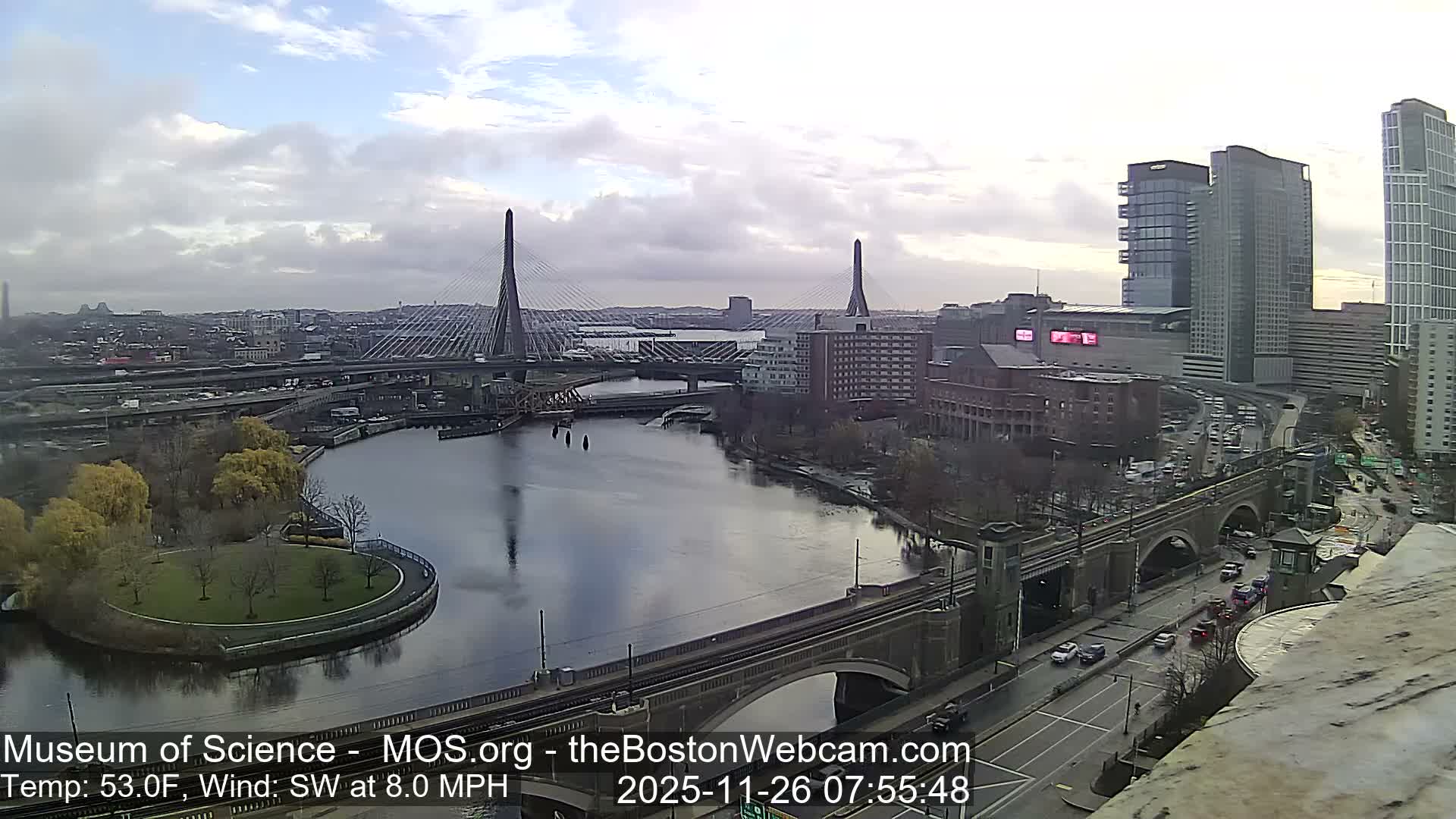  Green Line Subway & Bridge Live Cam - Cambridge, Boston, Massachusetts ,USA