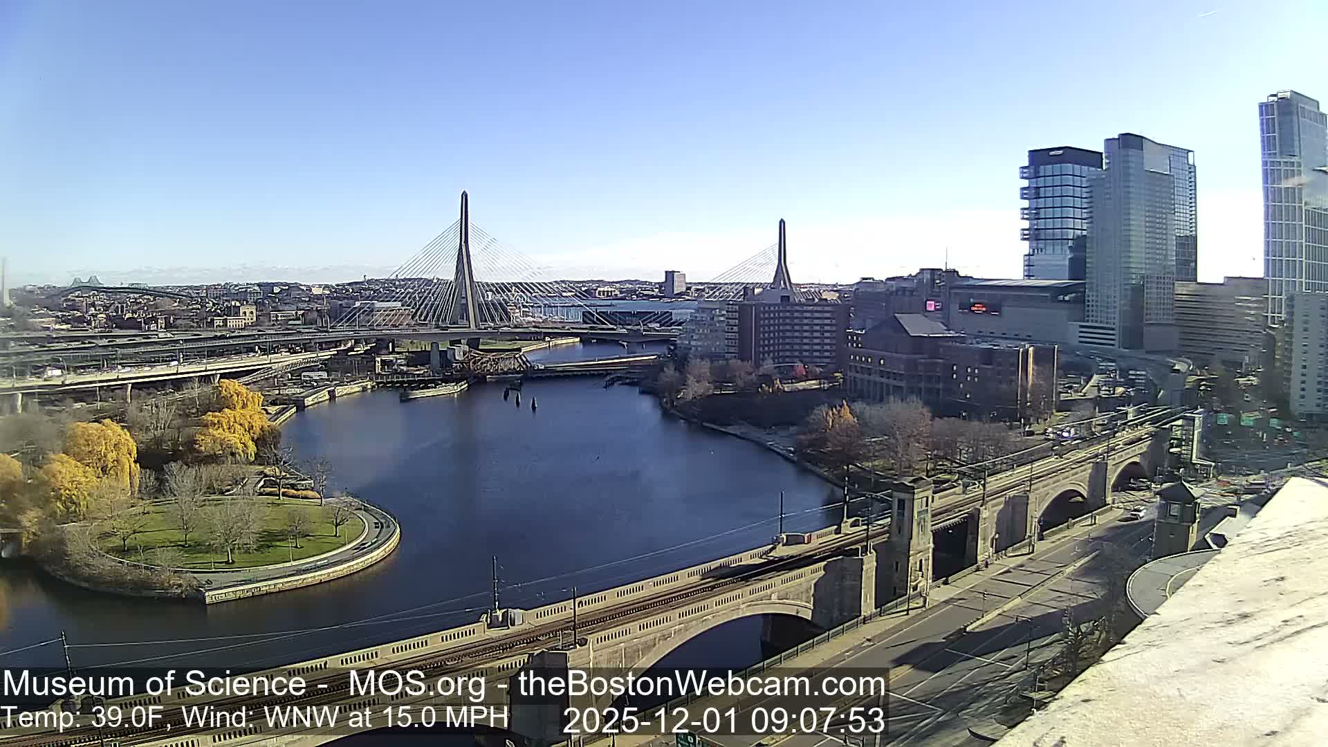  Green Line Subway & Bridge Live Cam - Cambridge, Boston, Massachusetts ,USA