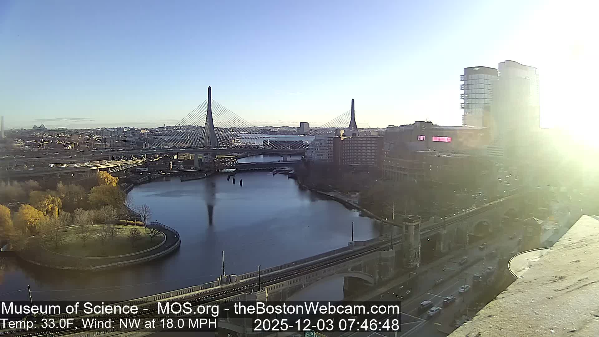  Green Line Subway & Bridge Live Cam - Cambridge, Boston, Massachusetts ,USA