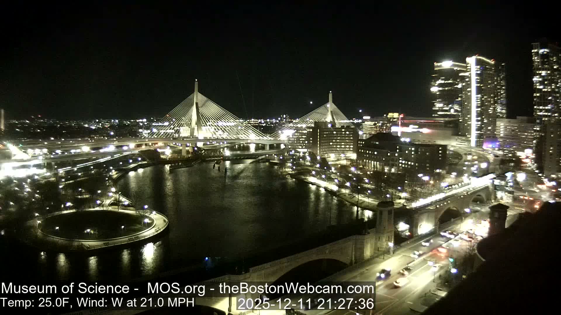  Green Line Subway & Bridge Live Cam - Cambridge, Boston, Massachusetts ,USA