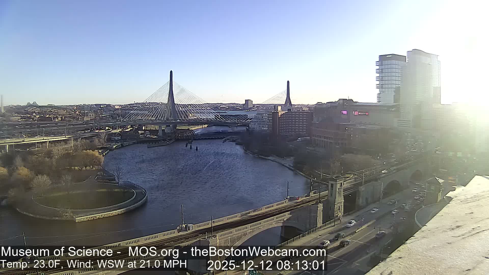  Green Line Subway & Bridge Live Cam - Cambridge, Boston, Massachusetts ,USA