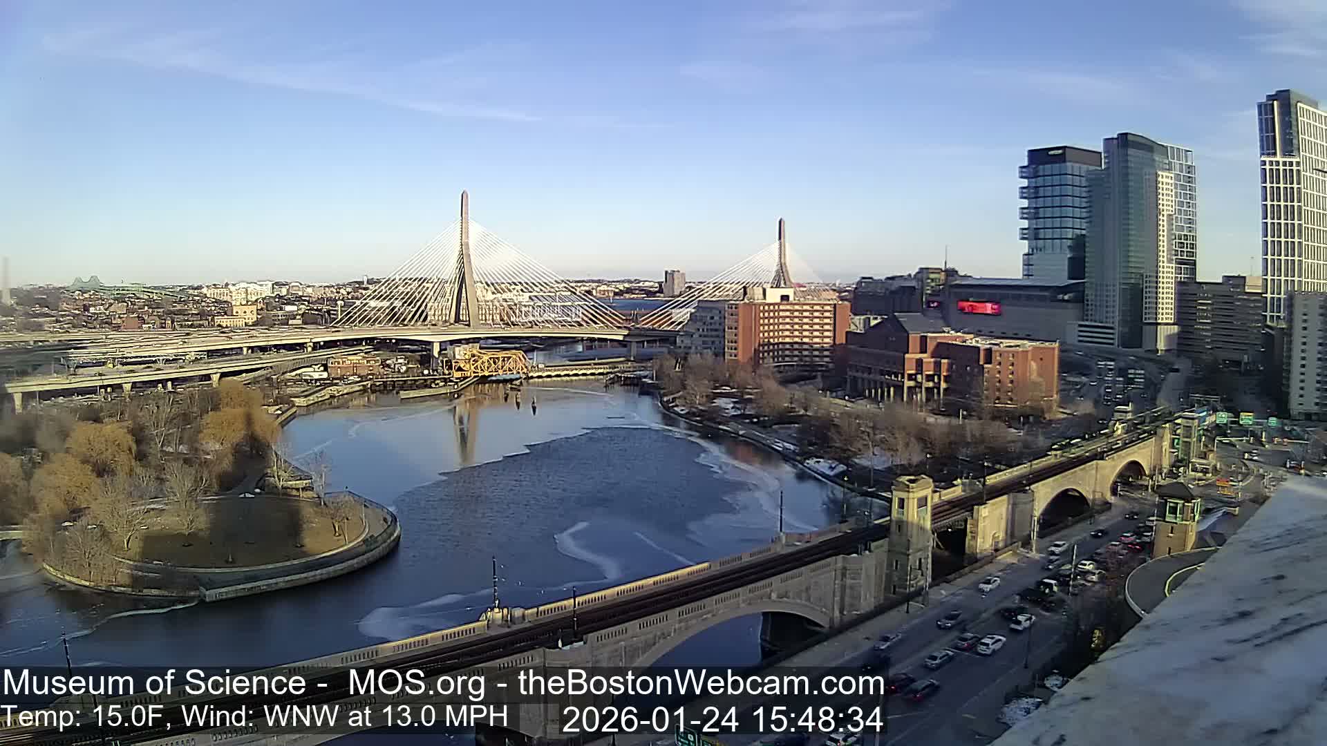  Green Line Subway & Bridge Live Cam - Cambridge, Boston, Massachusetts ,USA