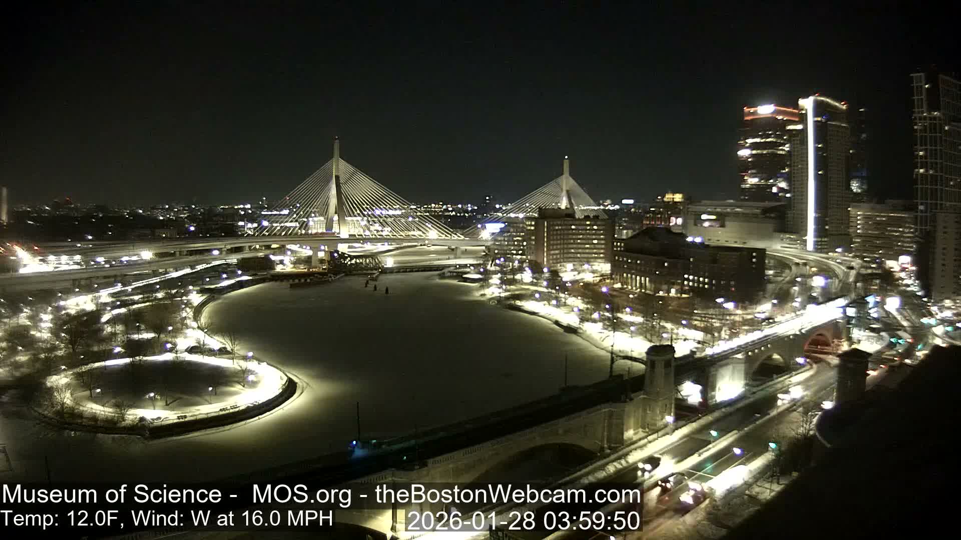  Green Line Subway & Bridge Live Cam - Cambridge, Boston, Massachusetts ,USA