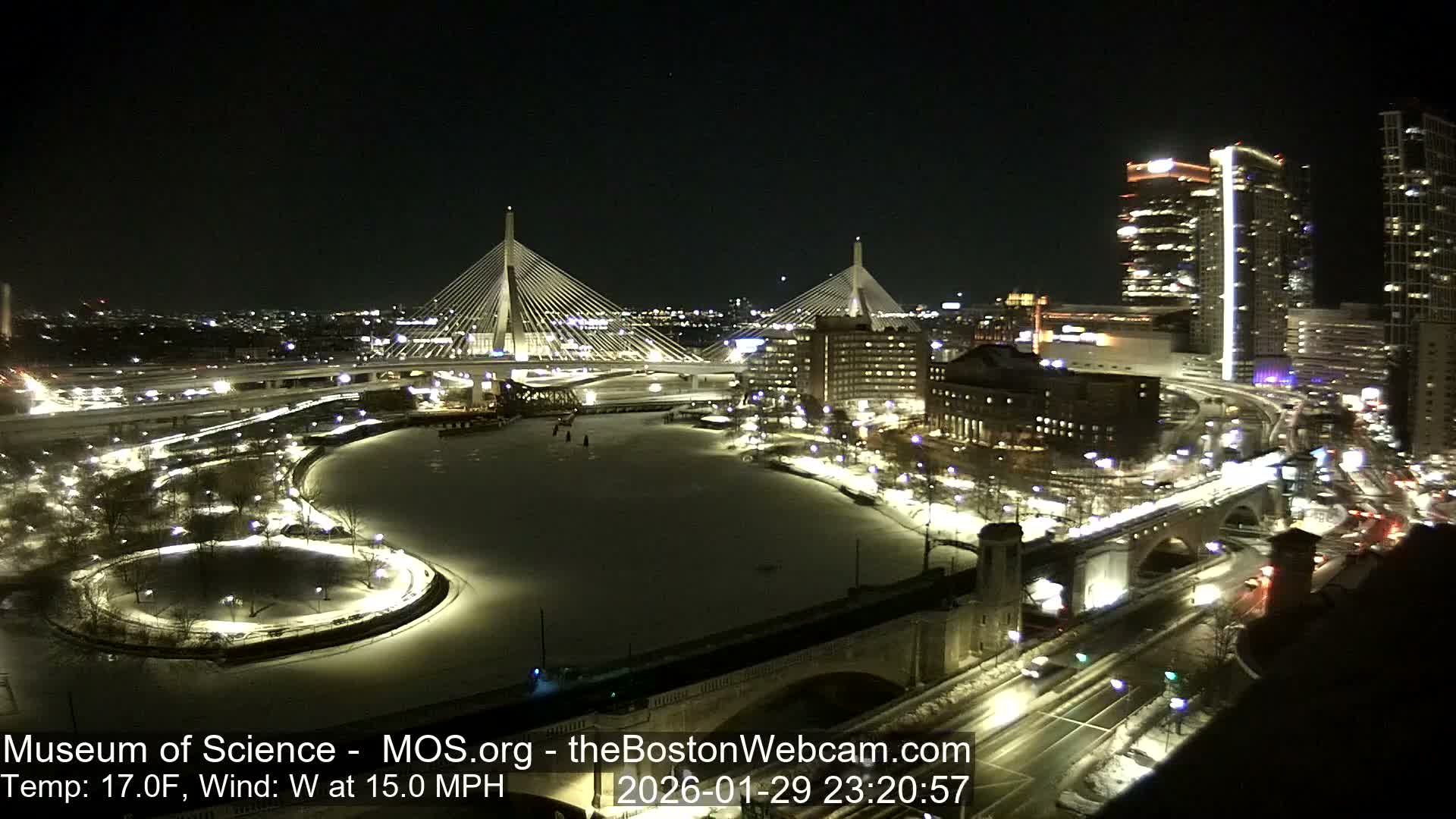  Green Line Subway & Bridge Live Cam - Cambridge, Boston, Massachusetts ,USA
