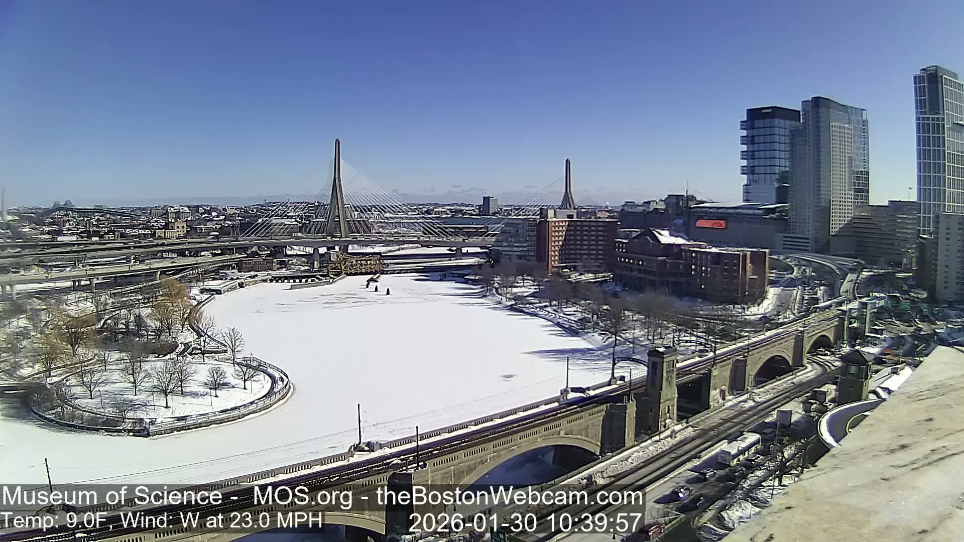  Green Line Subway & Bridge Live Cam - Cambridge, Boston, Massachusetts ,USA