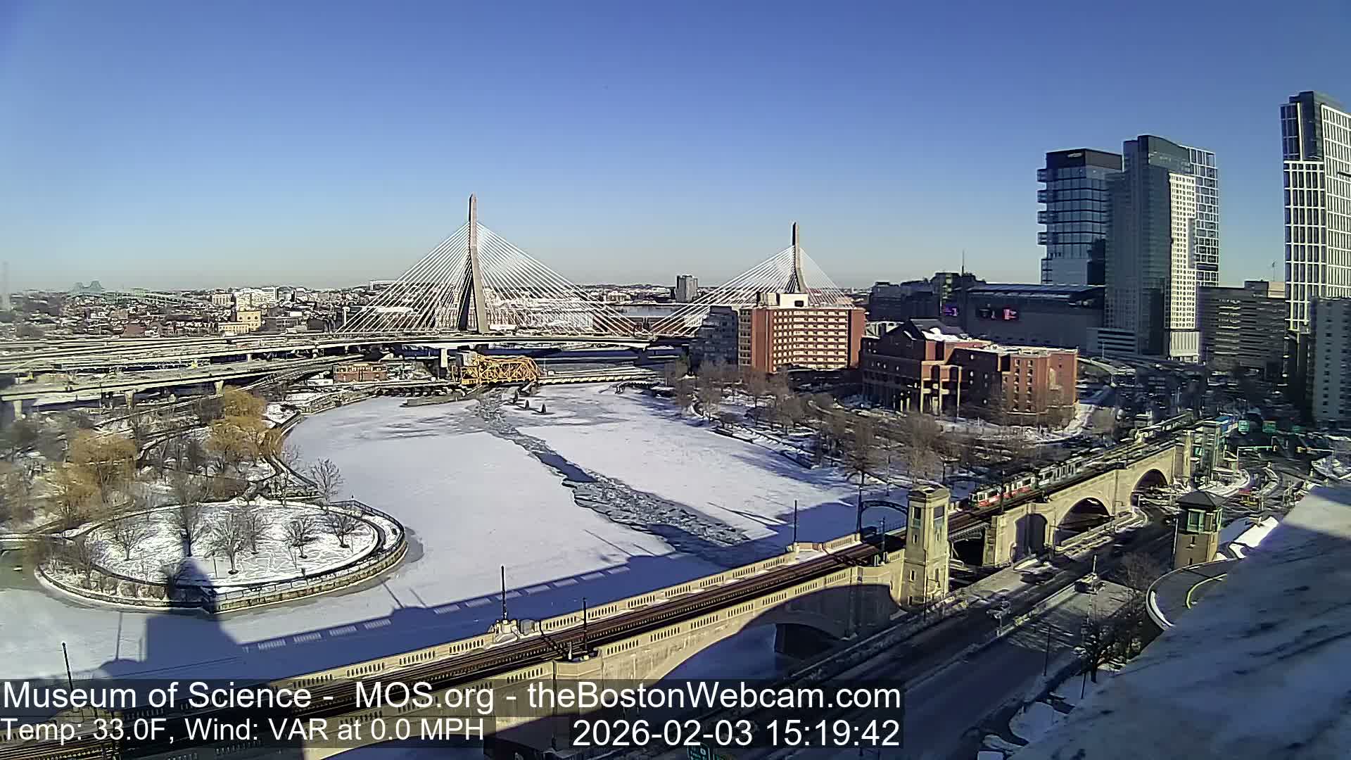  Green Line Subway & Bridge Live Cam - Cambridge, Boston, Massachusetts ,USA