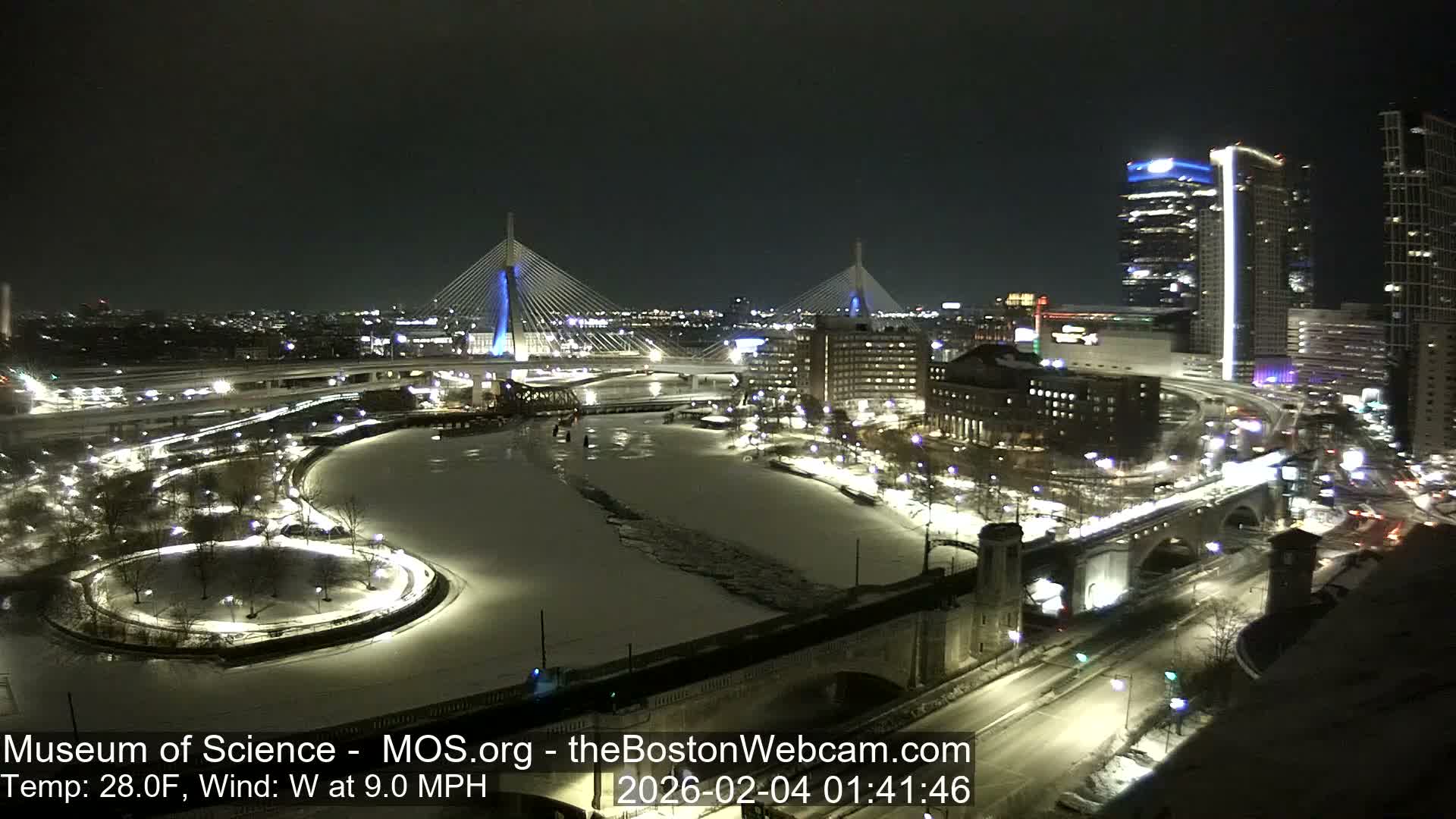  Green Line Subway & Bridge Live Cam - Cambridge, Boston, Massachusetts ,USA