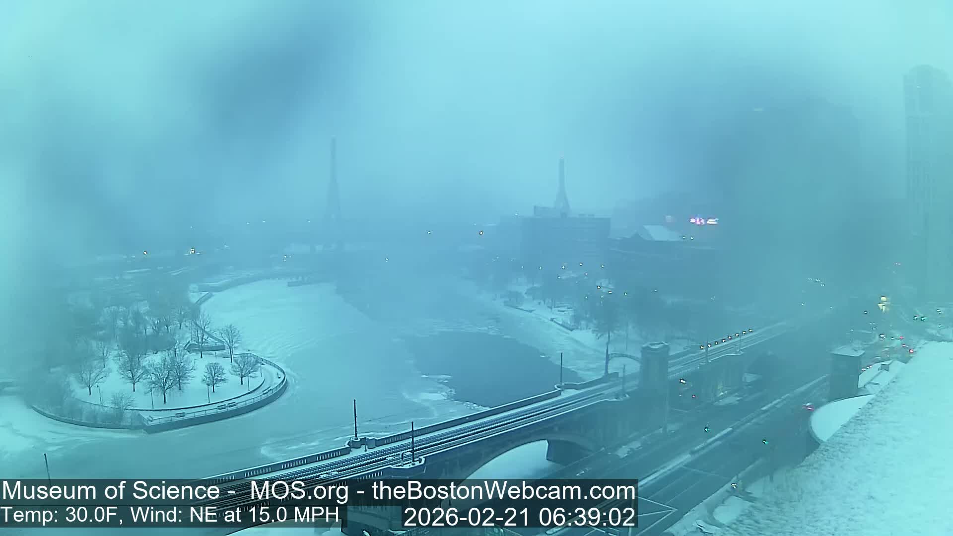  Green Line Subway & Bridge Live Cam - Cambridge, Boston, Massachusetts ,USA