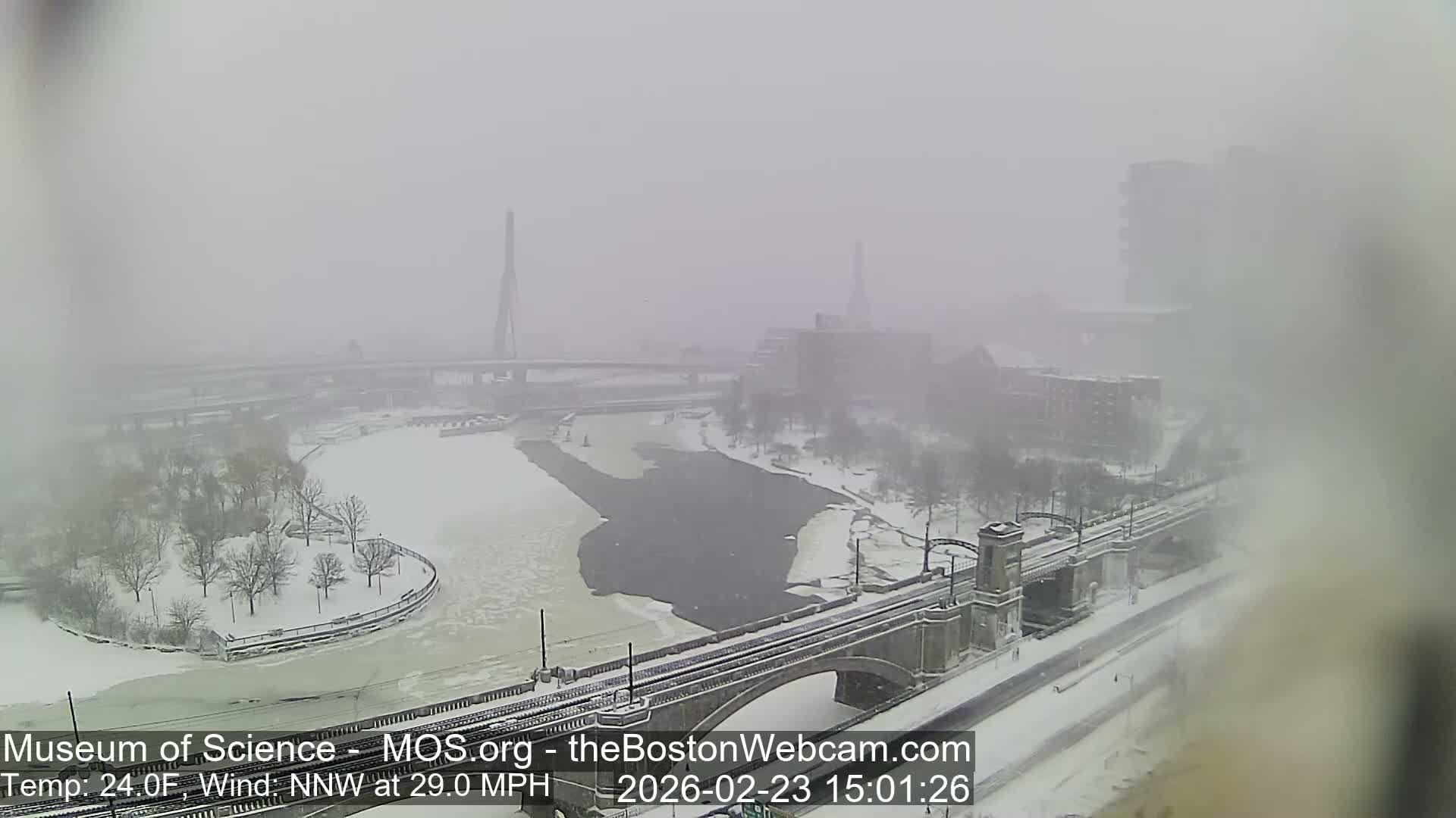  Green Line Subway & Bridge Live Cam - Cambridge, Boston, Massachusetts ,USA