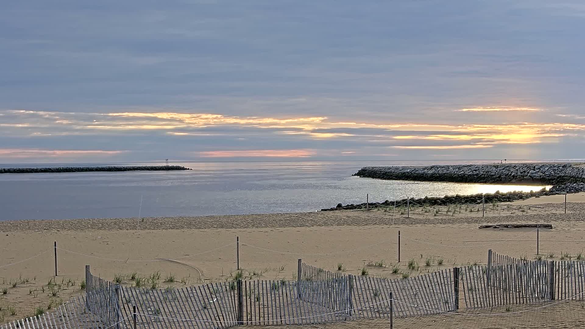 Newburyport, Mouth of the Merrimack River Live Cam - Newburyport, Essex, Massachusetts, USA