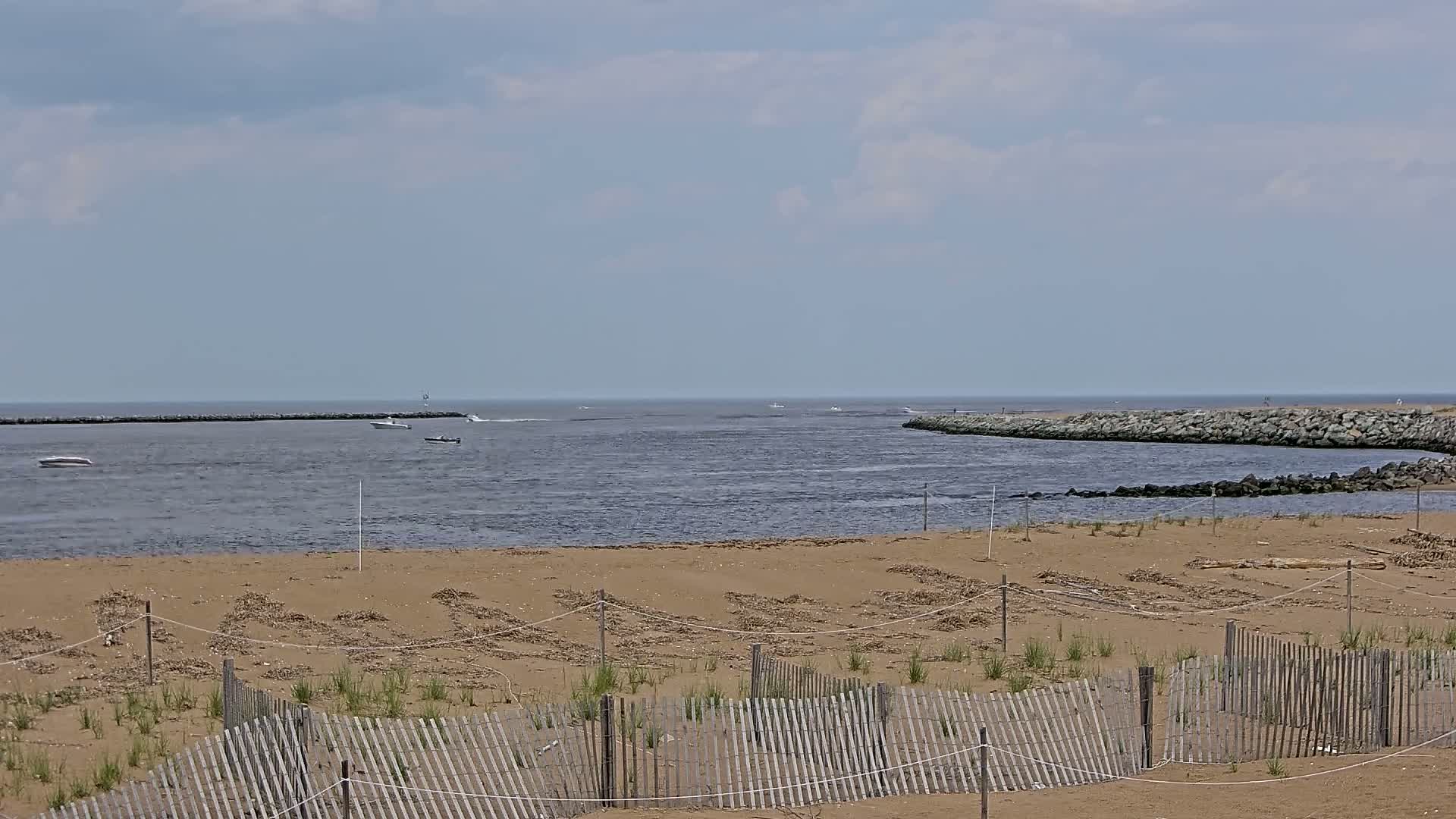 Newburyport, Mouth of the Merrimack River Live Cam - Newburyport, Essex, Massachusetts, USA