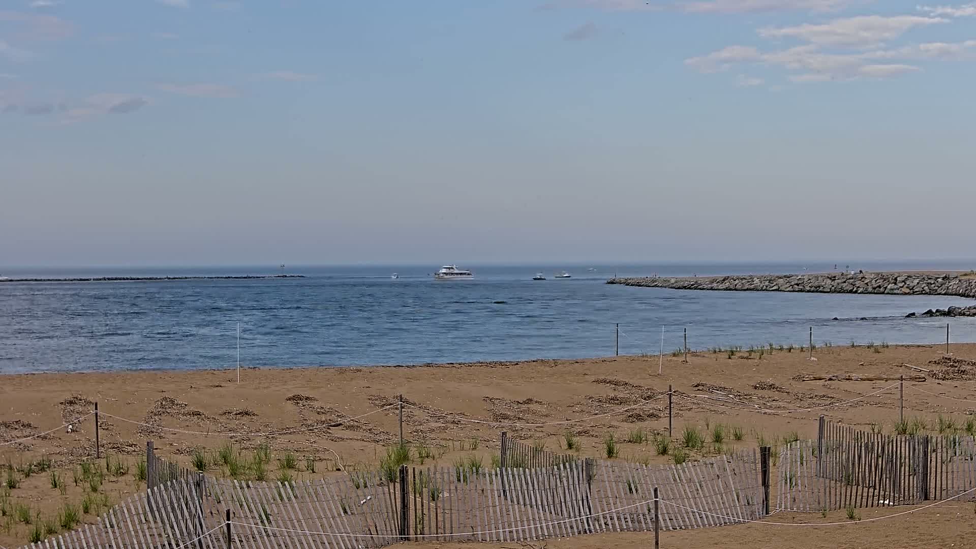 Newburyport, Mouth of the Merrimack River Live Cam - Newburyport, Essex, Massachusetts, USA