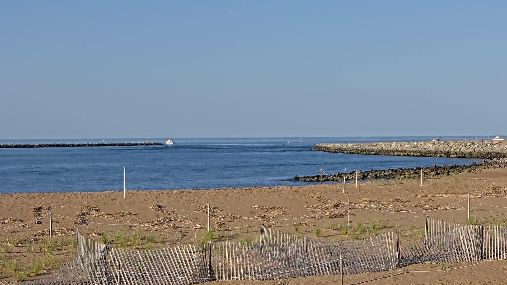 Newburyport, Mouth of the Merrimack River Live Cam - Newburyport, Essex, Massachusetts, USA