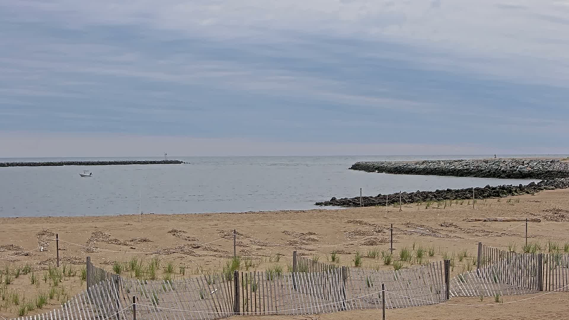Newburyport, Mouth of the Merrimack River Live Cam - Newburyport, Essex, Massachusetts, USA