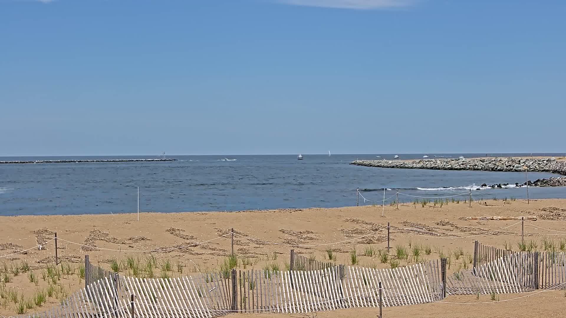 Newburyport, Mouth of the Merrimack River Live Cam - Newburyport, Essex, Massachusetts, USA