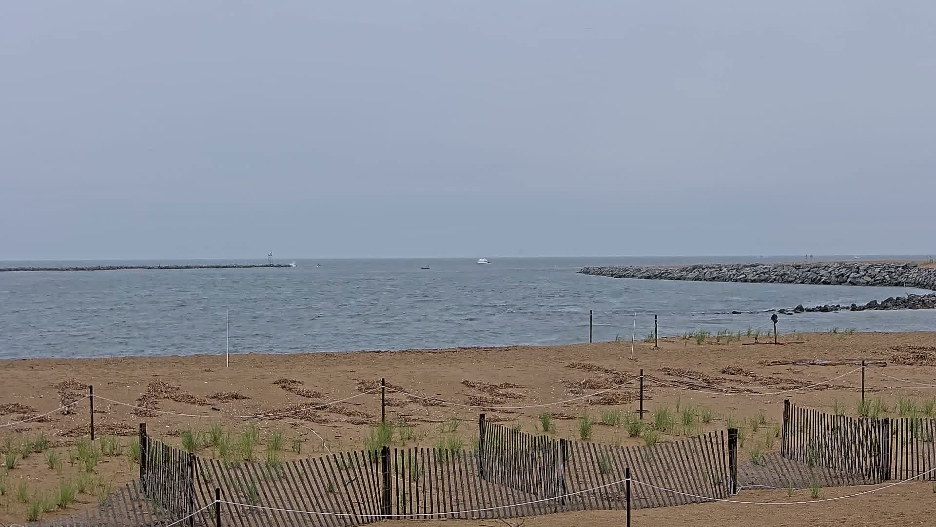 Newburyport, Mouth of the Merrimack River Live Cam - Newburyport, Essex, Massachusetts, USA