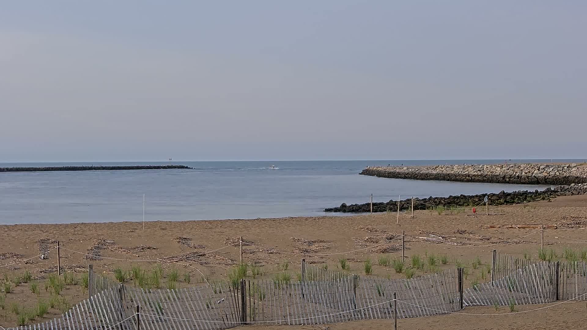 Newburyport, Mouth of the Merrimack River Live Cam - Newburyport, Essex, Massachusetts, USA