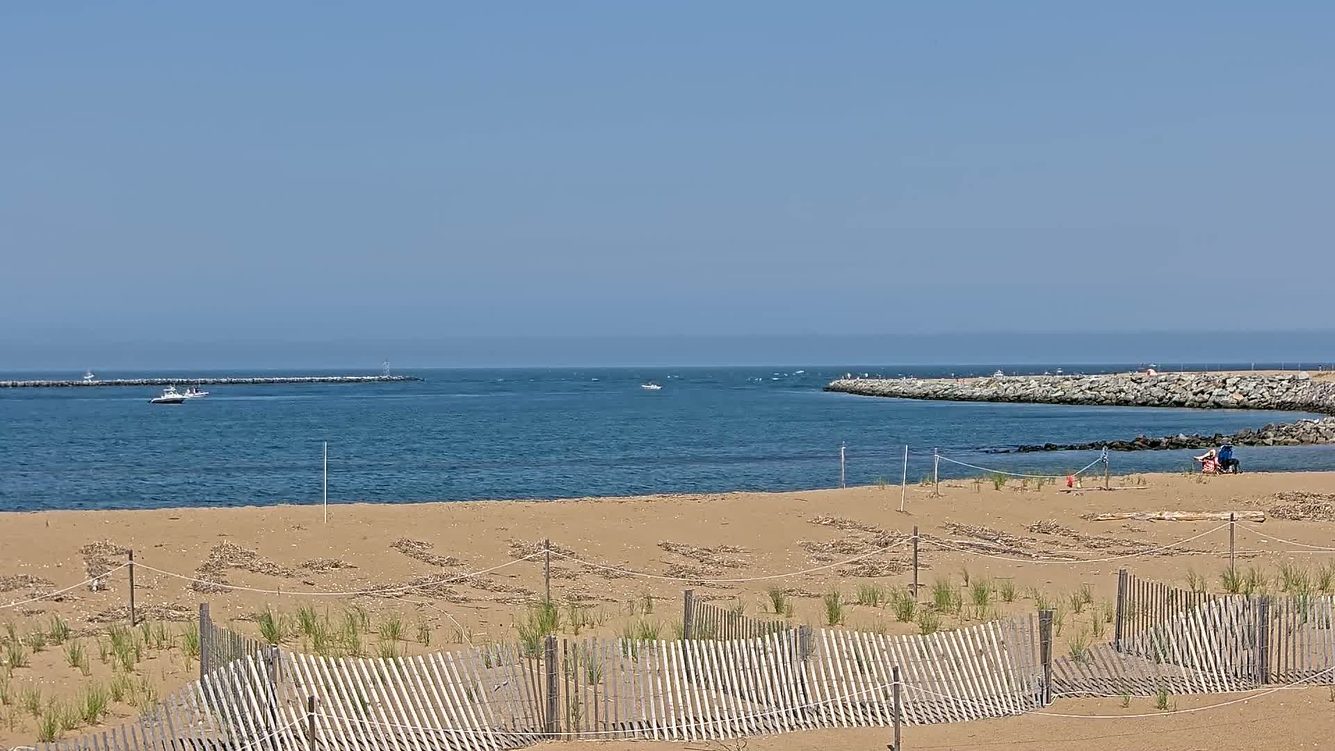 Newburyport, Mouth of the Merrimack River Live Cam - Newburyport, Essex, Massachusetts, USA