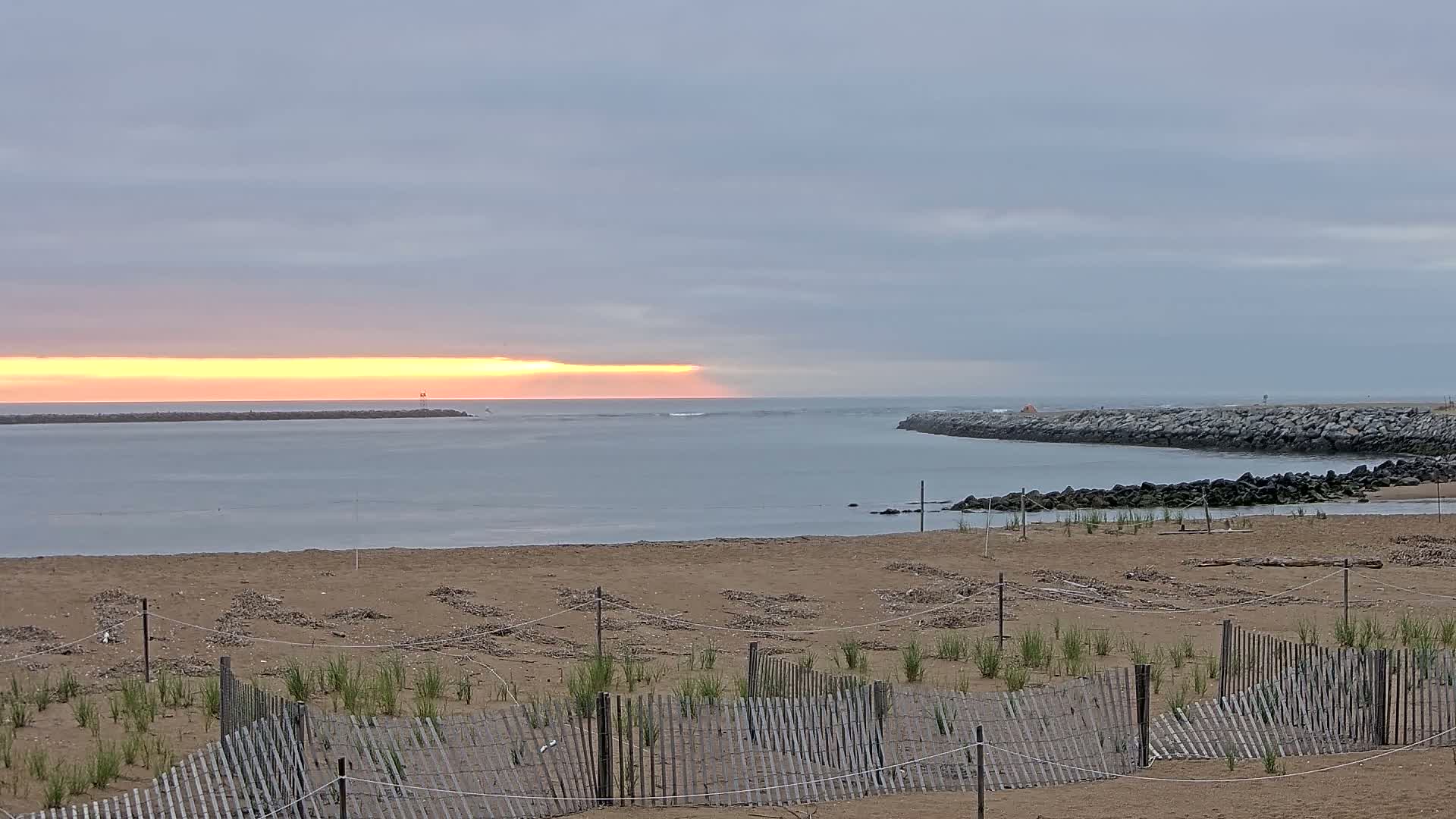 Newburyport, Mouth of the Merrimack River Live Cam - Newburyport, Essex, Massachusetts, USA