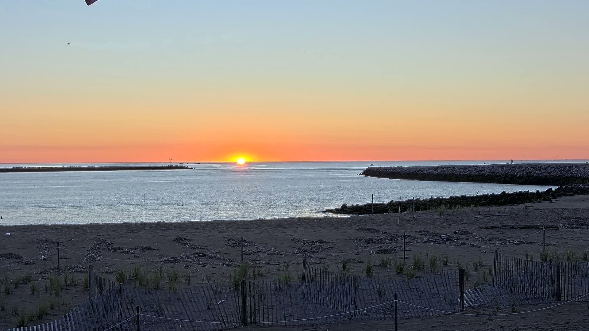 Newburyport, Mouth of the Merrimack River Live Cam - Newburyport, Essex, Massachusetts, USA
