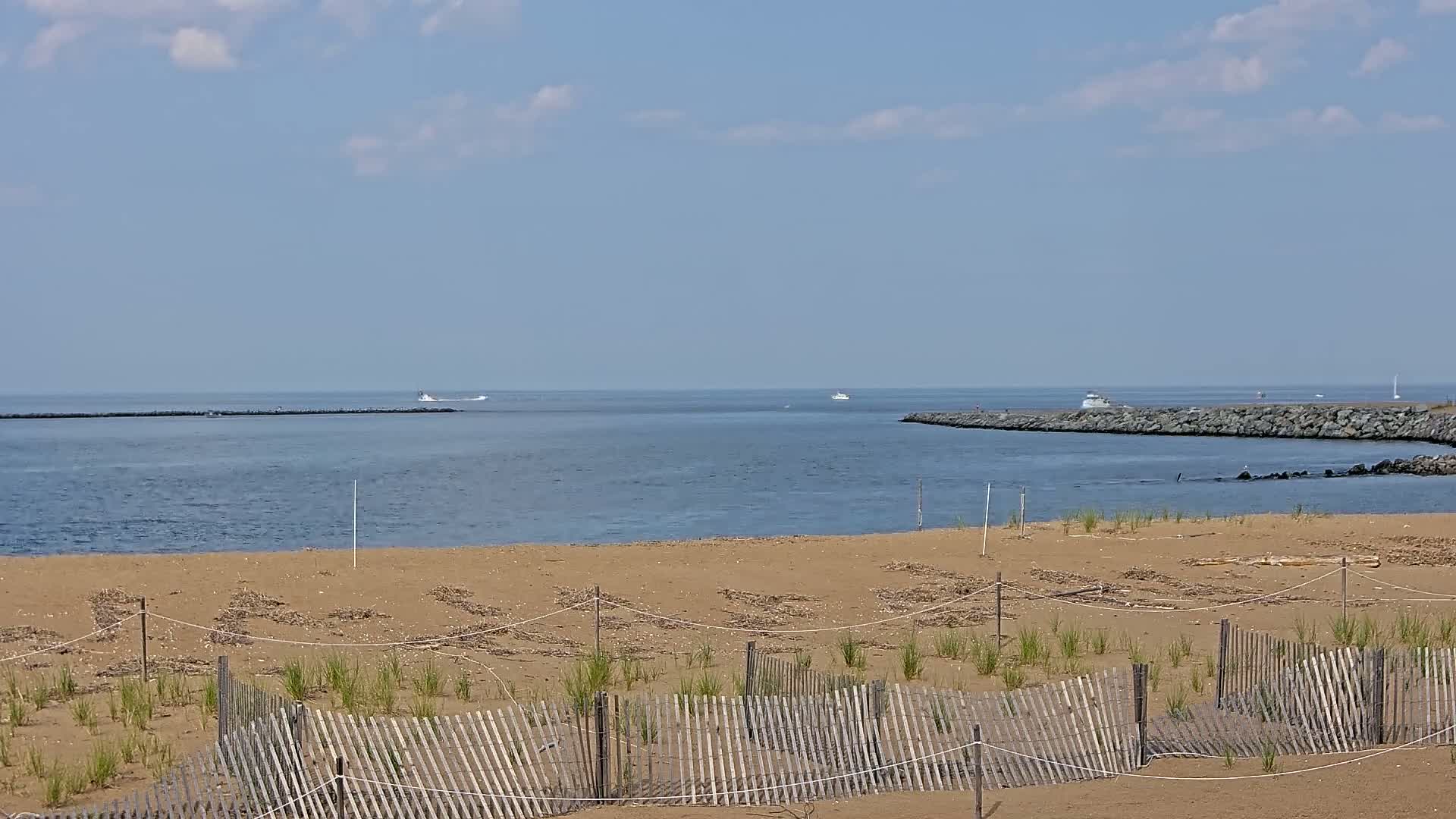 Newburyport, Mouth of the Merrimack River Live Cam - Newburyport, Essex, Massachusetts, USA