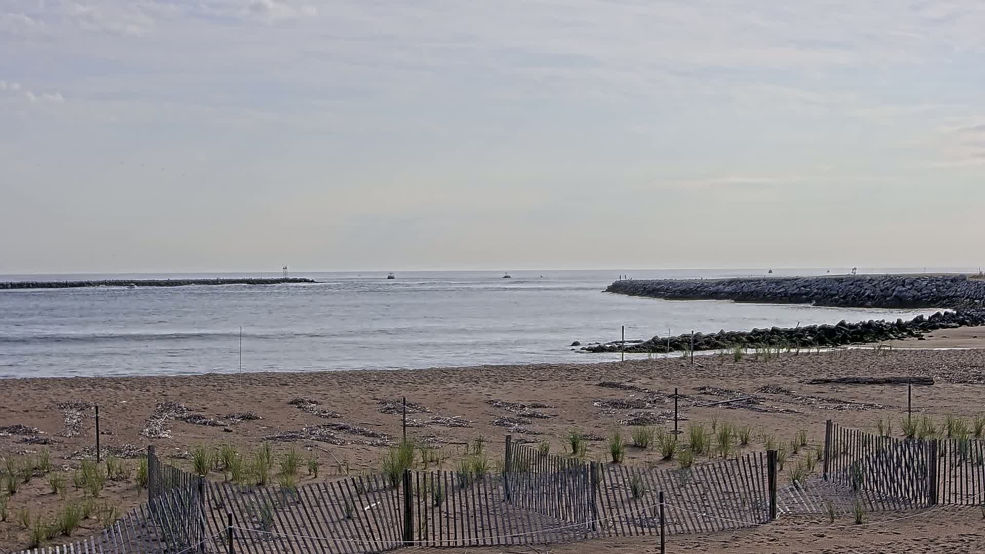Newburyport, Mouth of the Merrimack River Live Cam - Newburyport, Essex, Massachusetts, USA