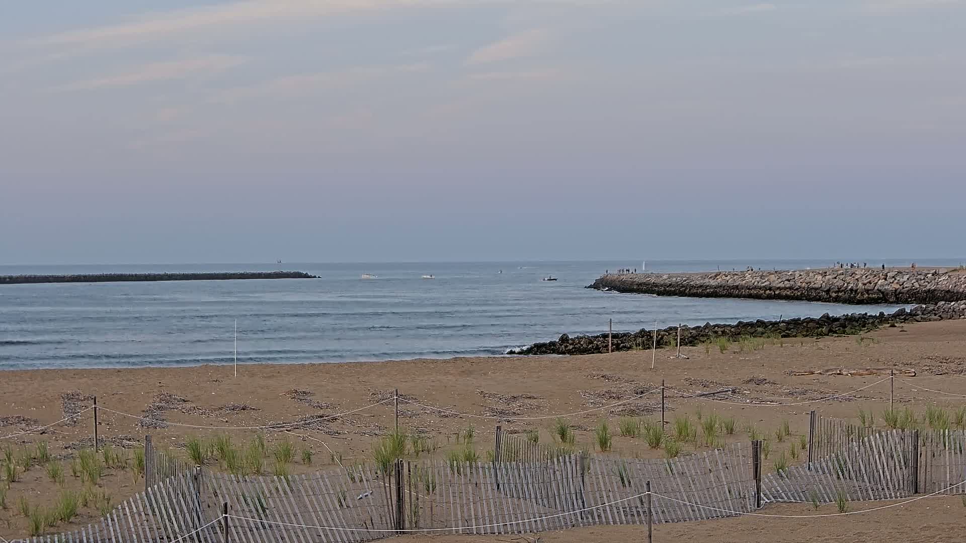 Newburyport, Mouth of the Merrimack River Live Cam - Newburyport, Essex, Massachusetts, USA