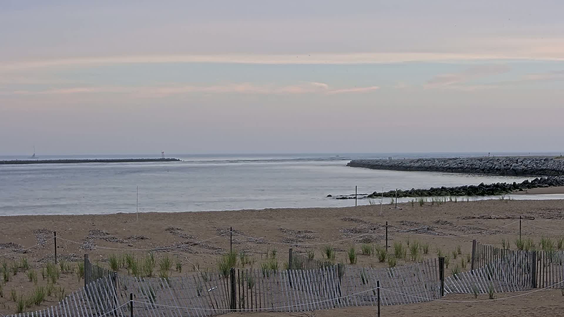 Newburyport, Mouth of the Merrimack River Live Cam - Newburyport, Essex, Massachusetts, USA