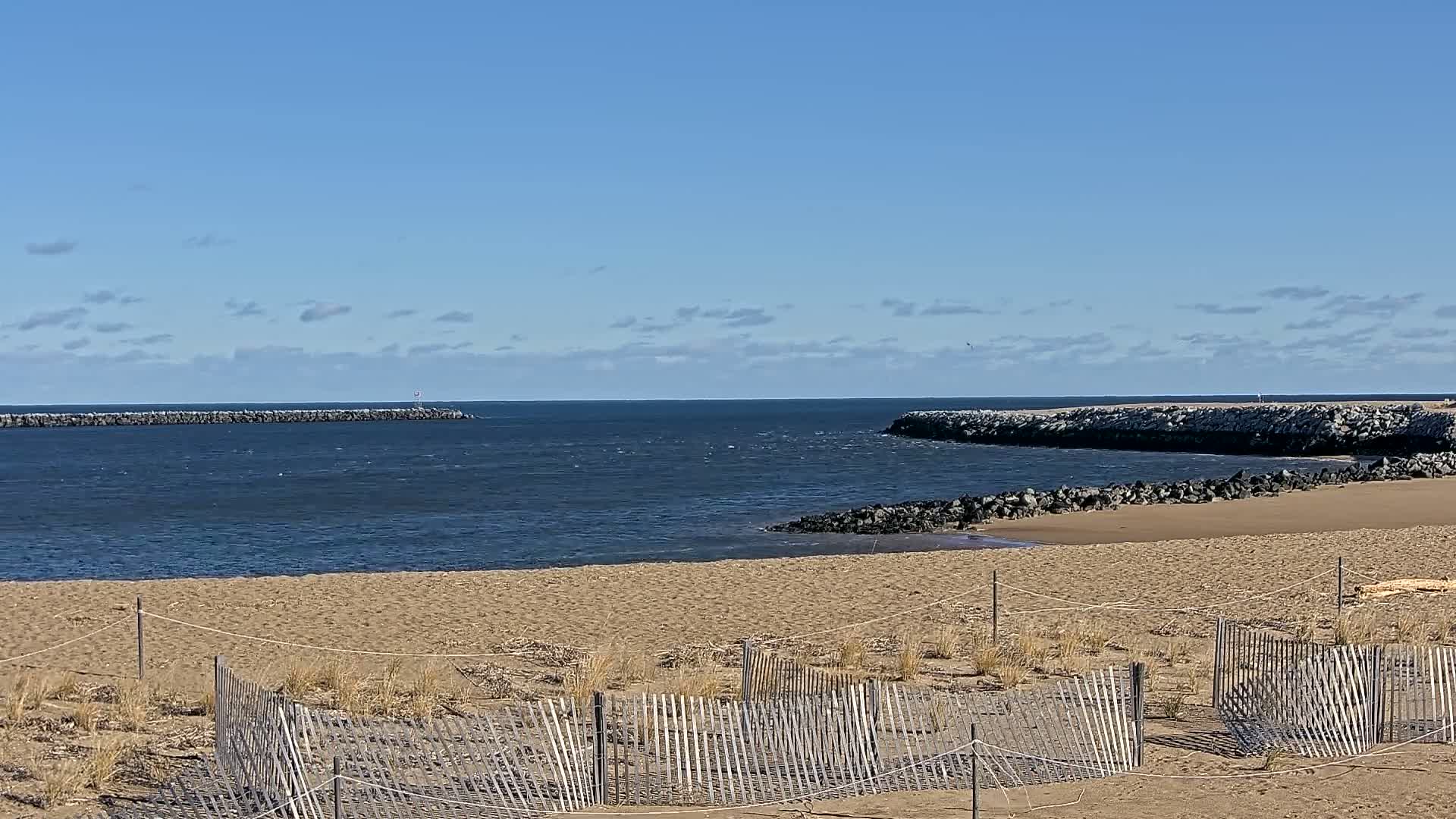 Newburyport, Mouth of the Merrimack River Live Cam - Newburyport, Essex, Massachusetts, USA