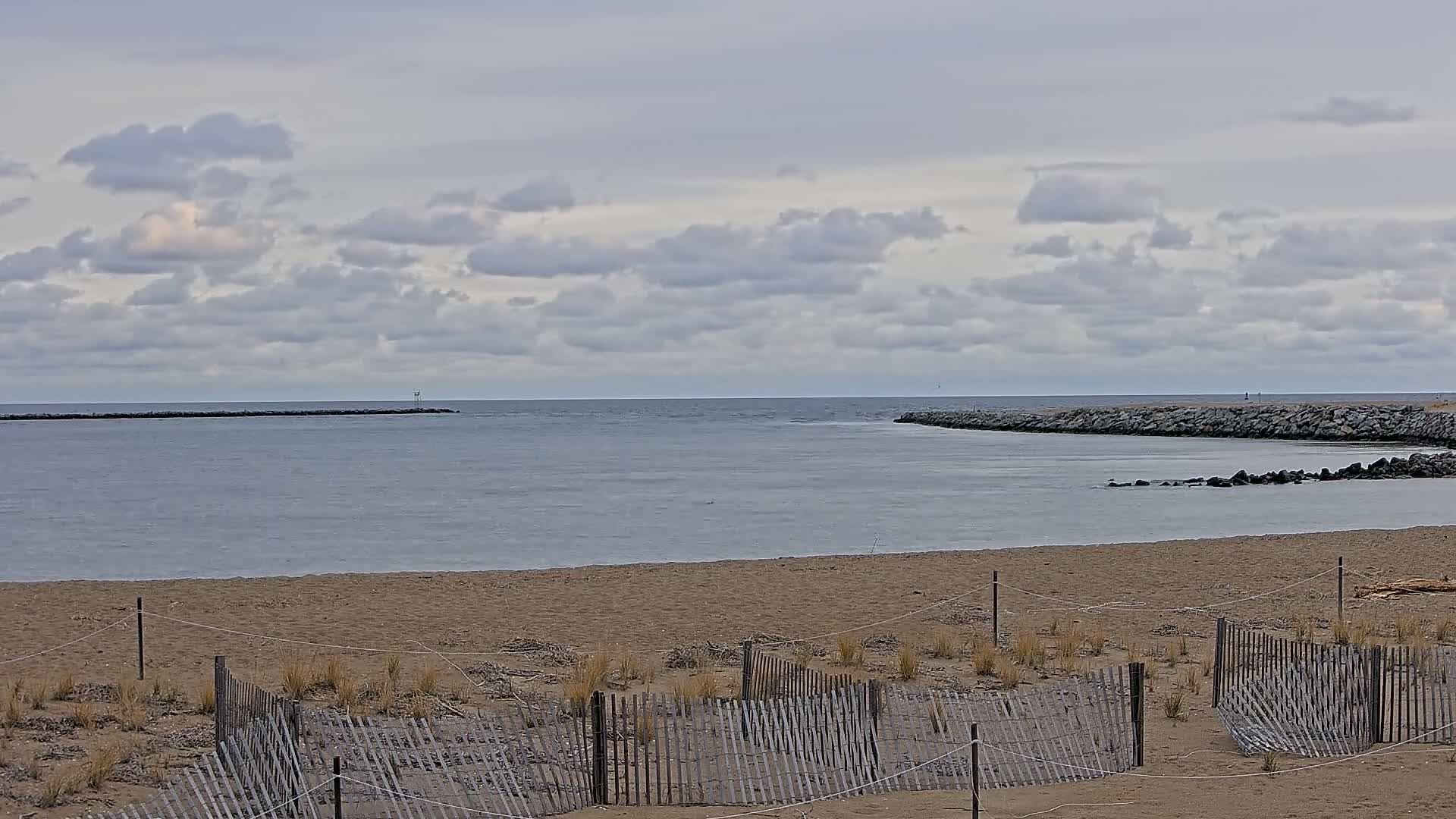 Newburyport, Mouth of the Merrimack River Live Cam - Newburyport, Essex, Massachusetts, USA