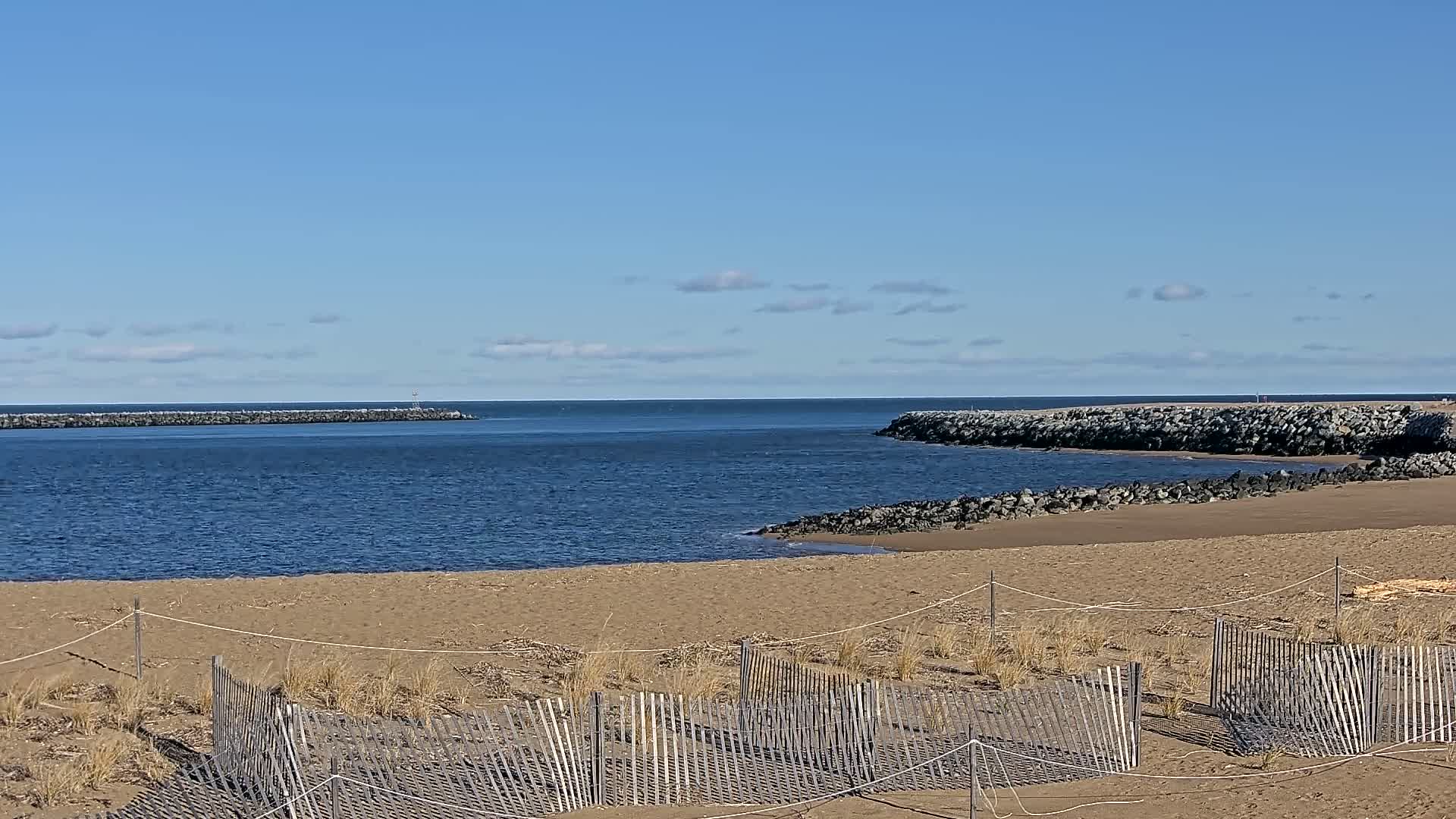 Newburyport, Mouth of the Merrimack River Live Cam - Newburyport, Essex, Massachusetts, USA
