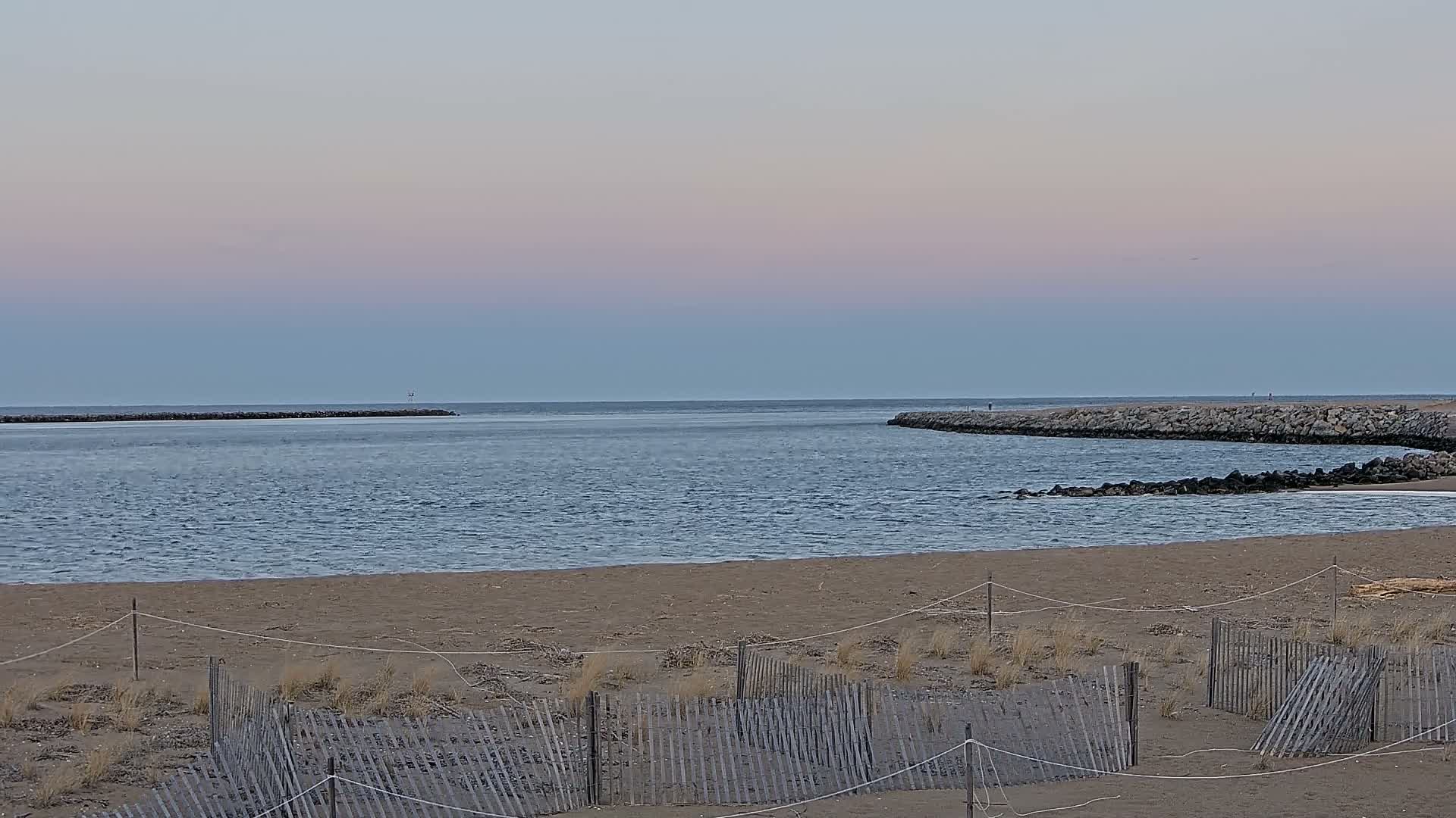 Newburyport, Mouth of the Merrimack River Live Cam - Newburyport, Essex, Massachusetts, USA