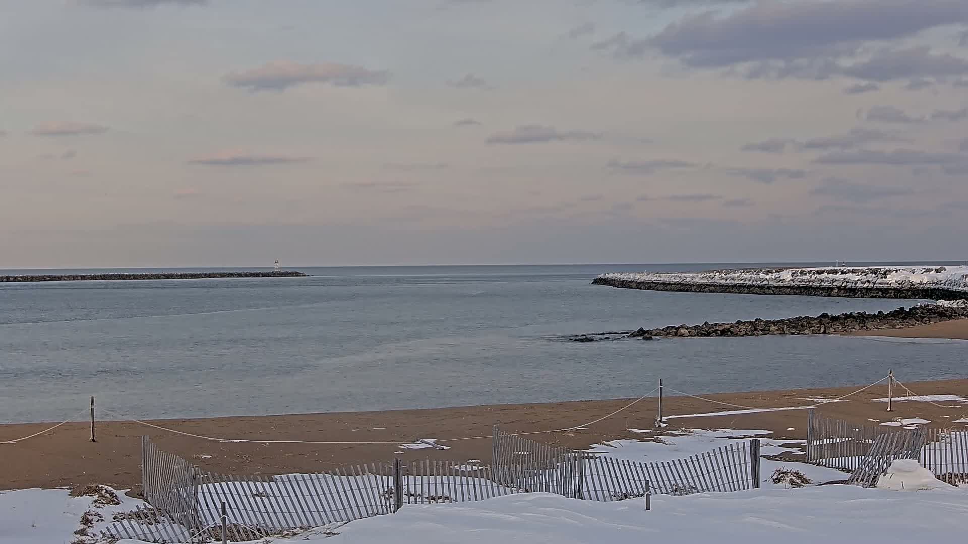Newburyport, Mouth of the Merrimack River Live Cam - Newburyport, Essex, Massachusetts, USA