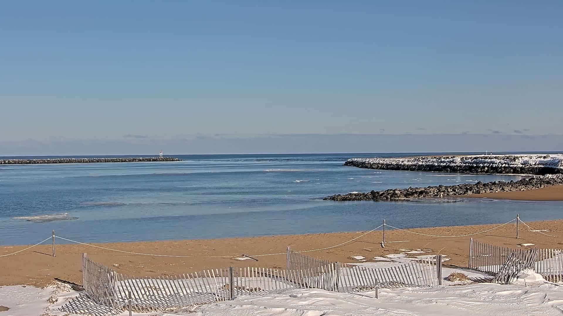 Newburyport, Mouth of the Merrimack River Live Cam - Newburyport, Essex, Massachusetts, USA