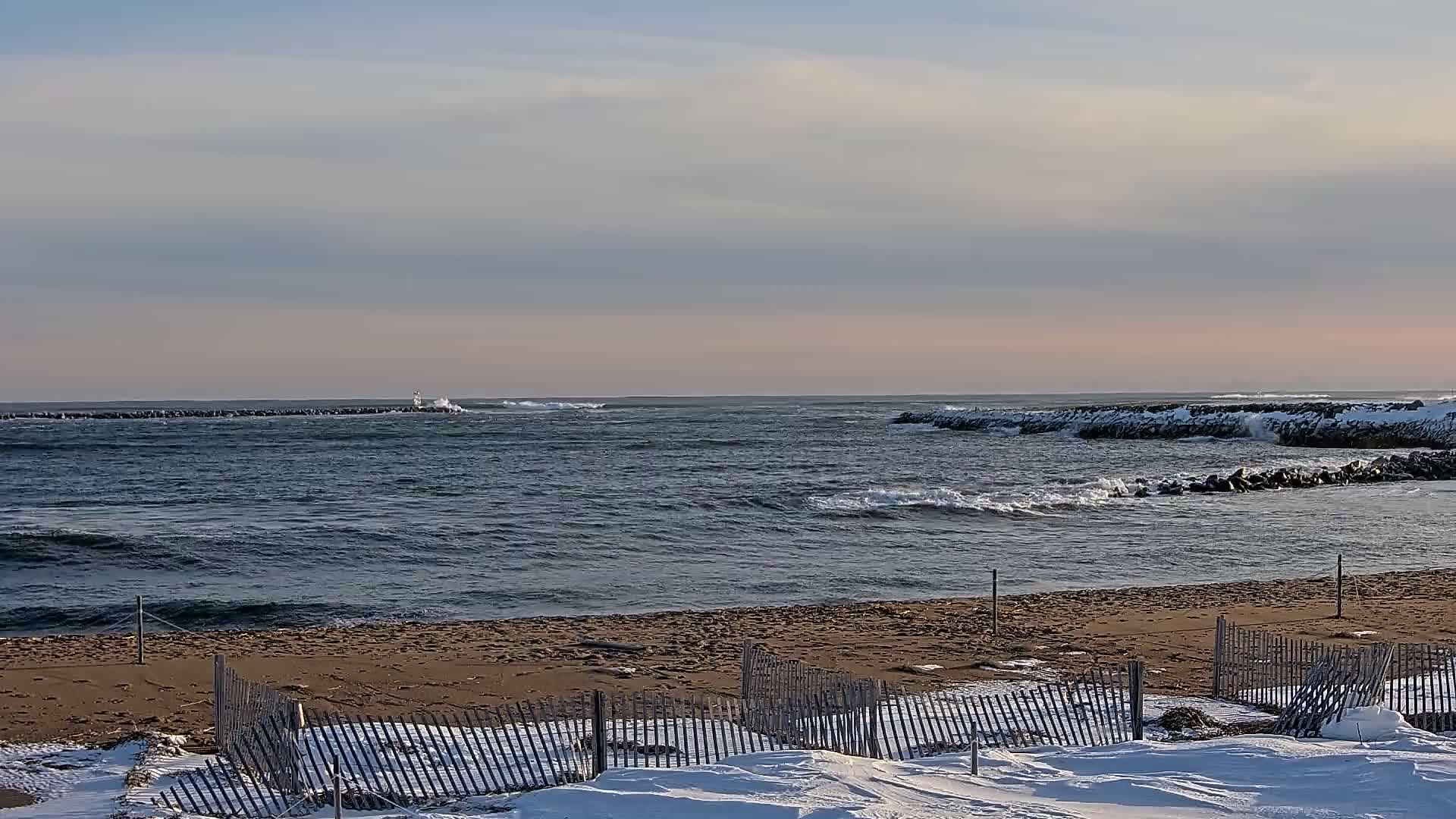 Newburyport, Mouth of the Merrimack River Live Cam - Newburyport, Essex, Massachusetts, USA