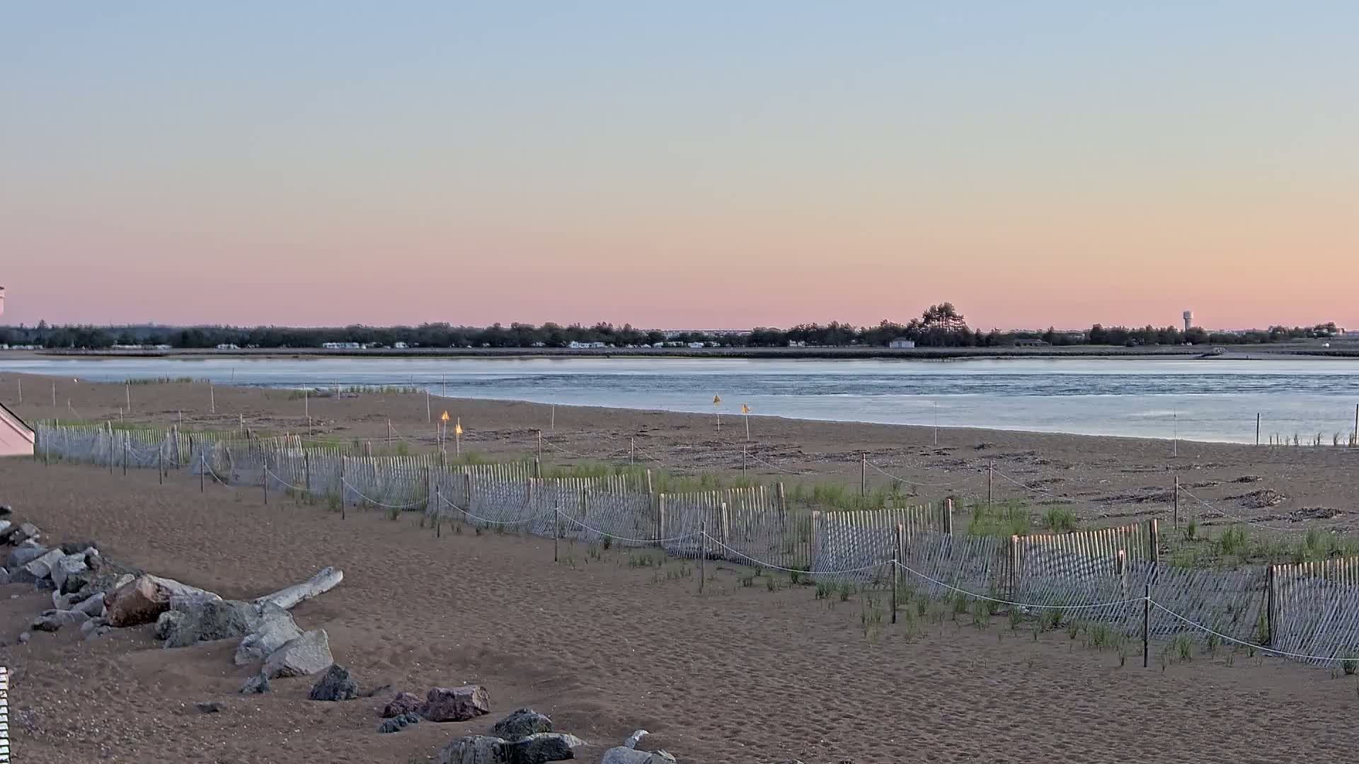 Newburyport, Plum Island Beach Access Point Live Cam - Newburyport, Essex, Massachusetts, USA