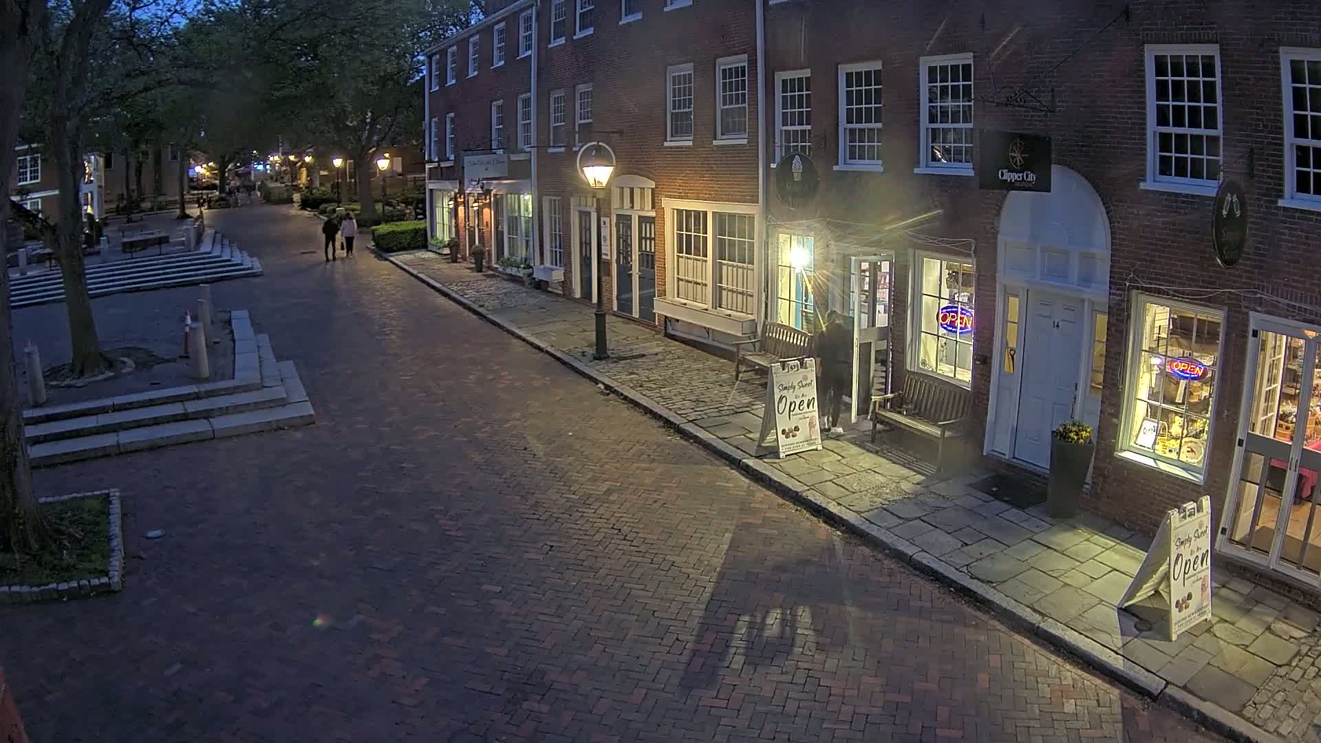 Newburyport, 6 Inn Street South View Live Cam - Newburyport, Essex, Massachusetts, USA