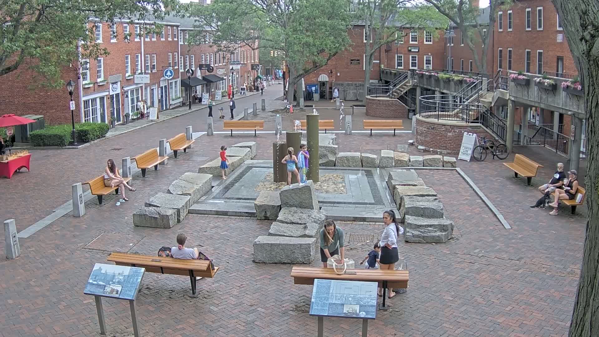 Newburyport, 6 Inn Street North View Live Cam - Newburyport, Essex, Massachusetts, USA