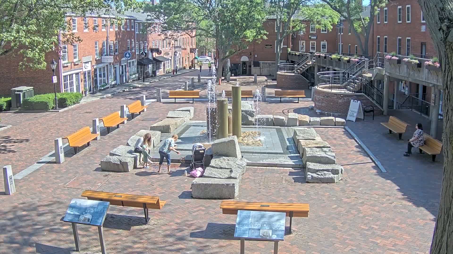 Newburyport, 6 Inn Street North View Live Cam - Newburyport, Essex, Massachusetts, USA