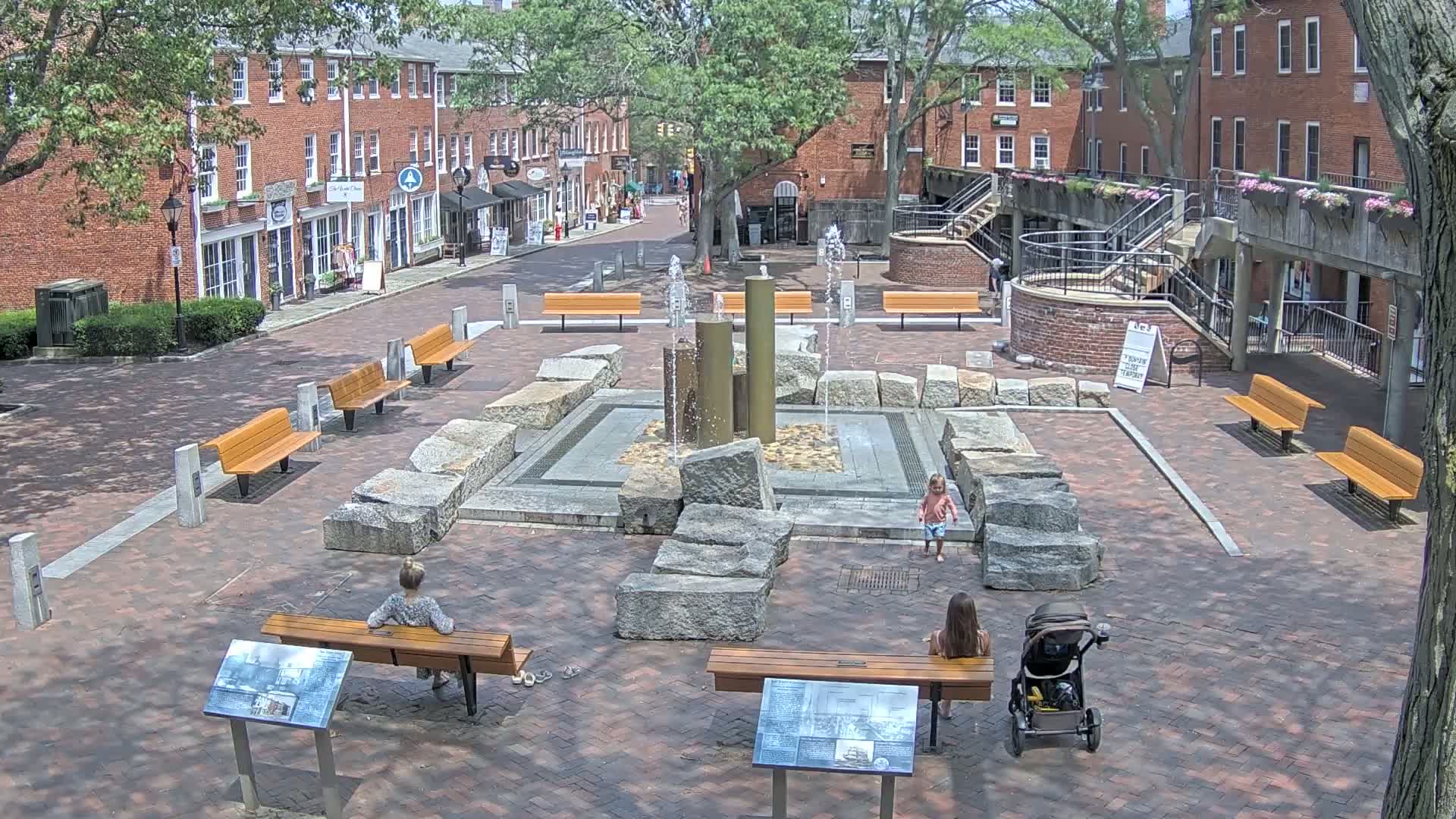 Newburyport, 6 Inn Street North View Live Cam - Newburyport, Essex, Massachusetts, USA