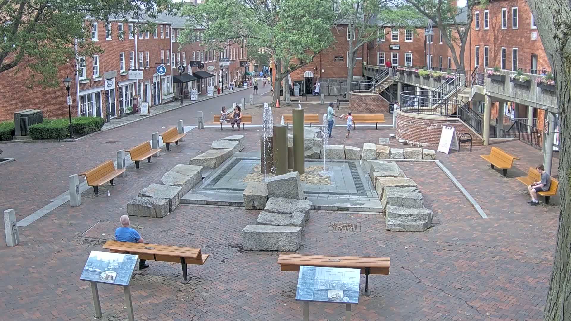 Newburyport, 6 Inn Street North View Live Cam - Newburyport, Essex, Massachusetts, USA