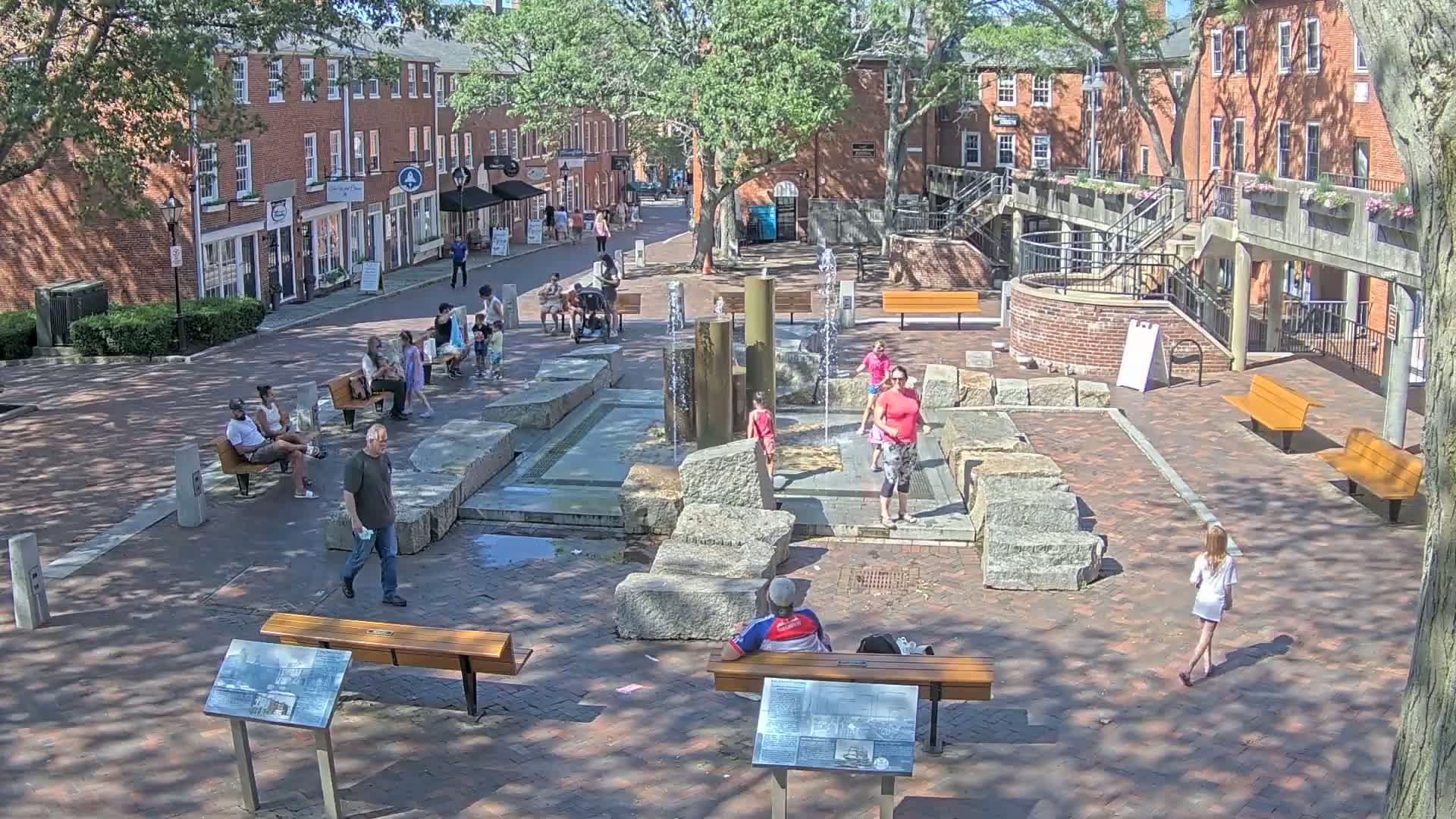 Newburyport, 6 Inn Street North View Live Cam - Newburyport, Essex, Massachusetts, USA