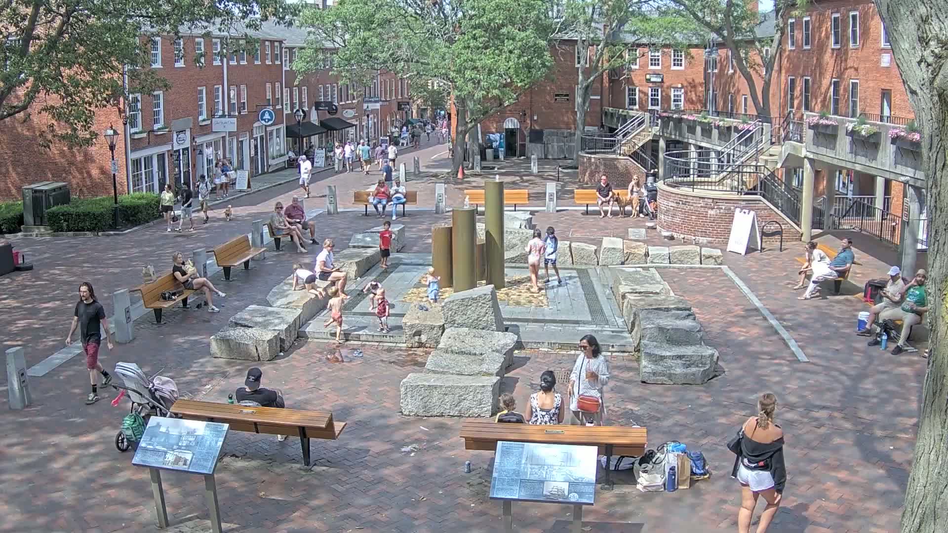 Newburyport, 6 Inn Street North View Live Cam - Newburyport, Essex, Massachusetts, USA
