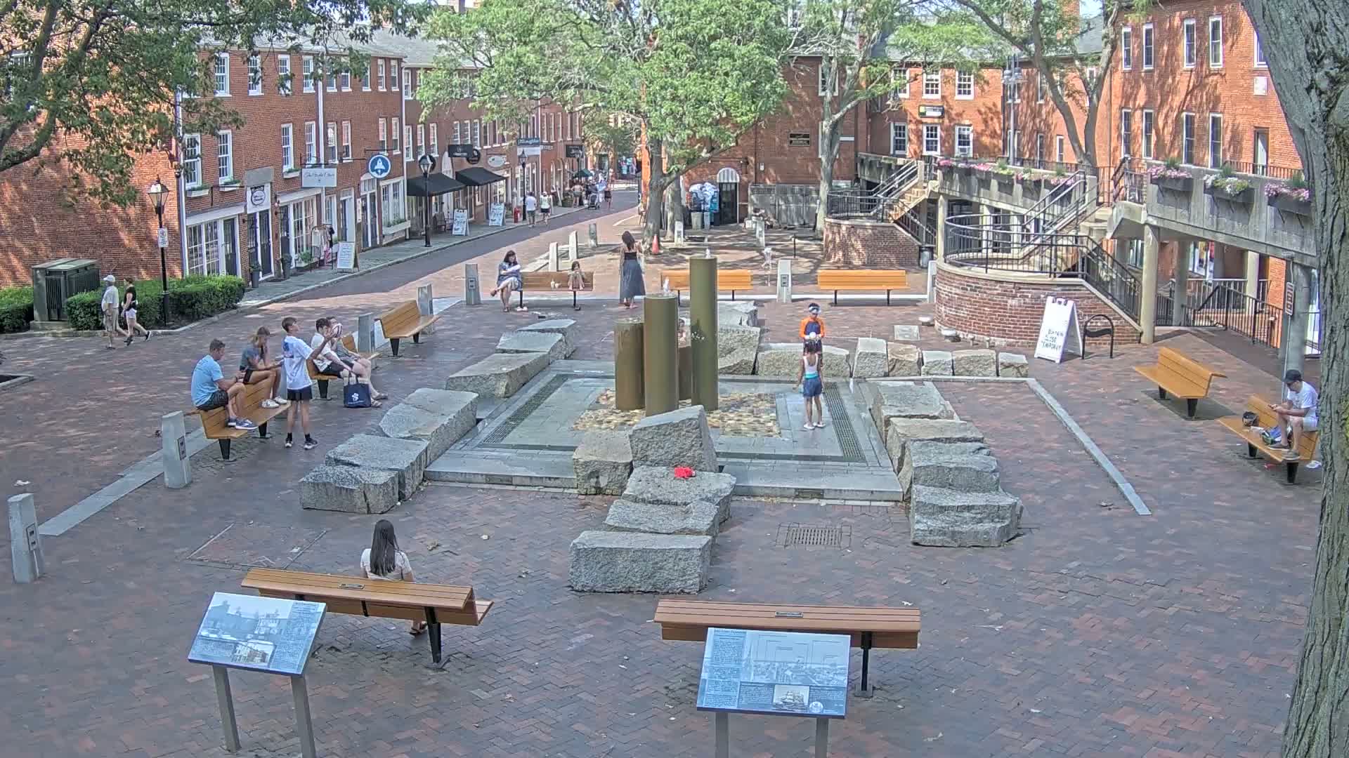 Newburyport, 6 Inn Street North View Live Cam - Newburyport, Essex, Massachusetts, USA
