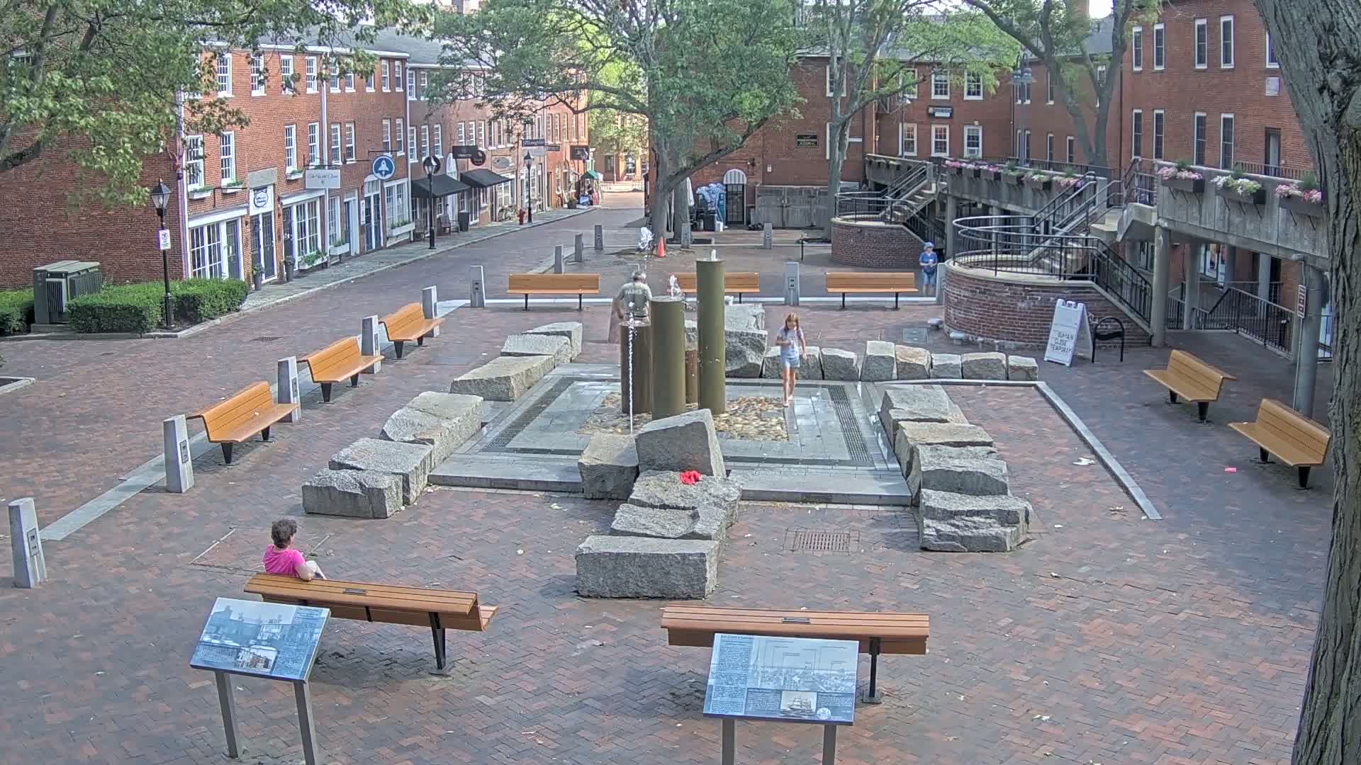 Newburyport, 6 Inn Street North View Live Cam - Newburyport, Essex, Massachusetts, USA