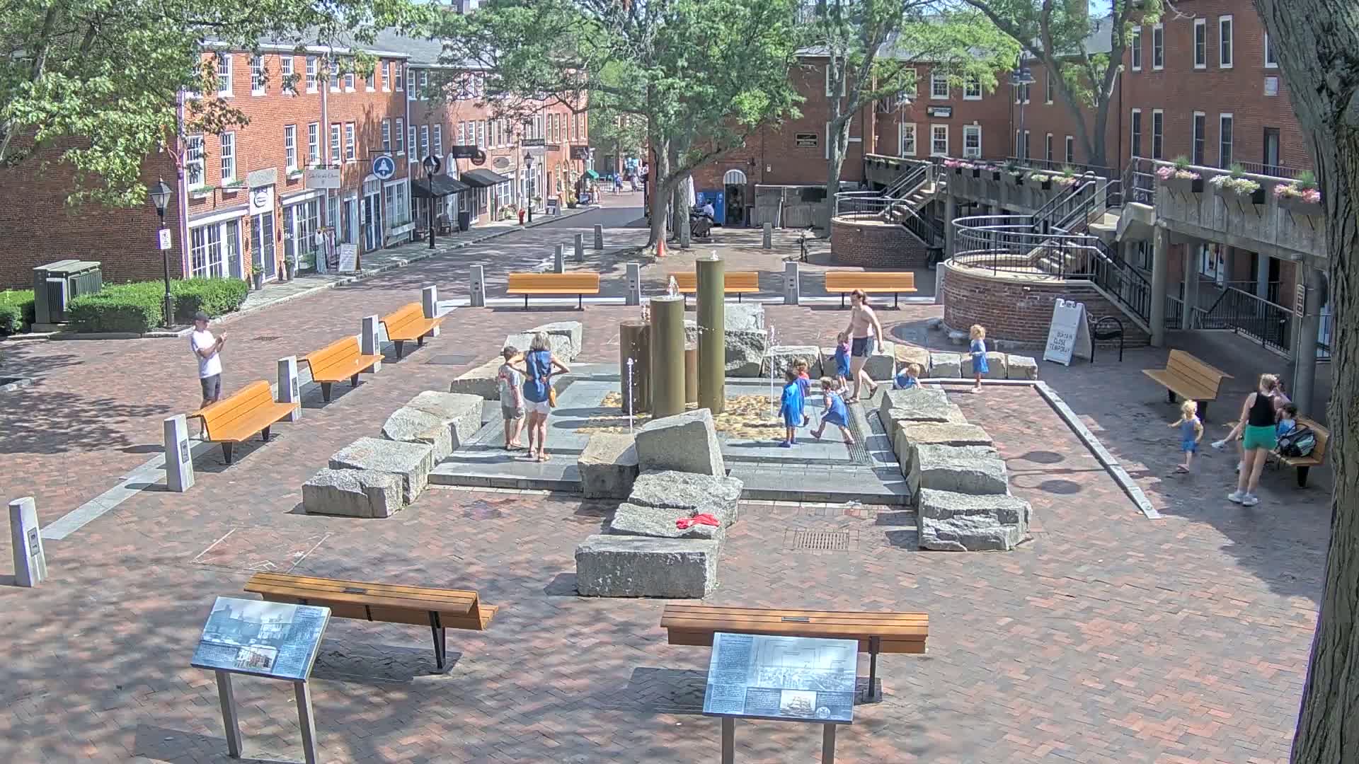 Newburyport, 6 Inn Street North View Live Cam - Newburyport, Essex, Massachusetts, USA