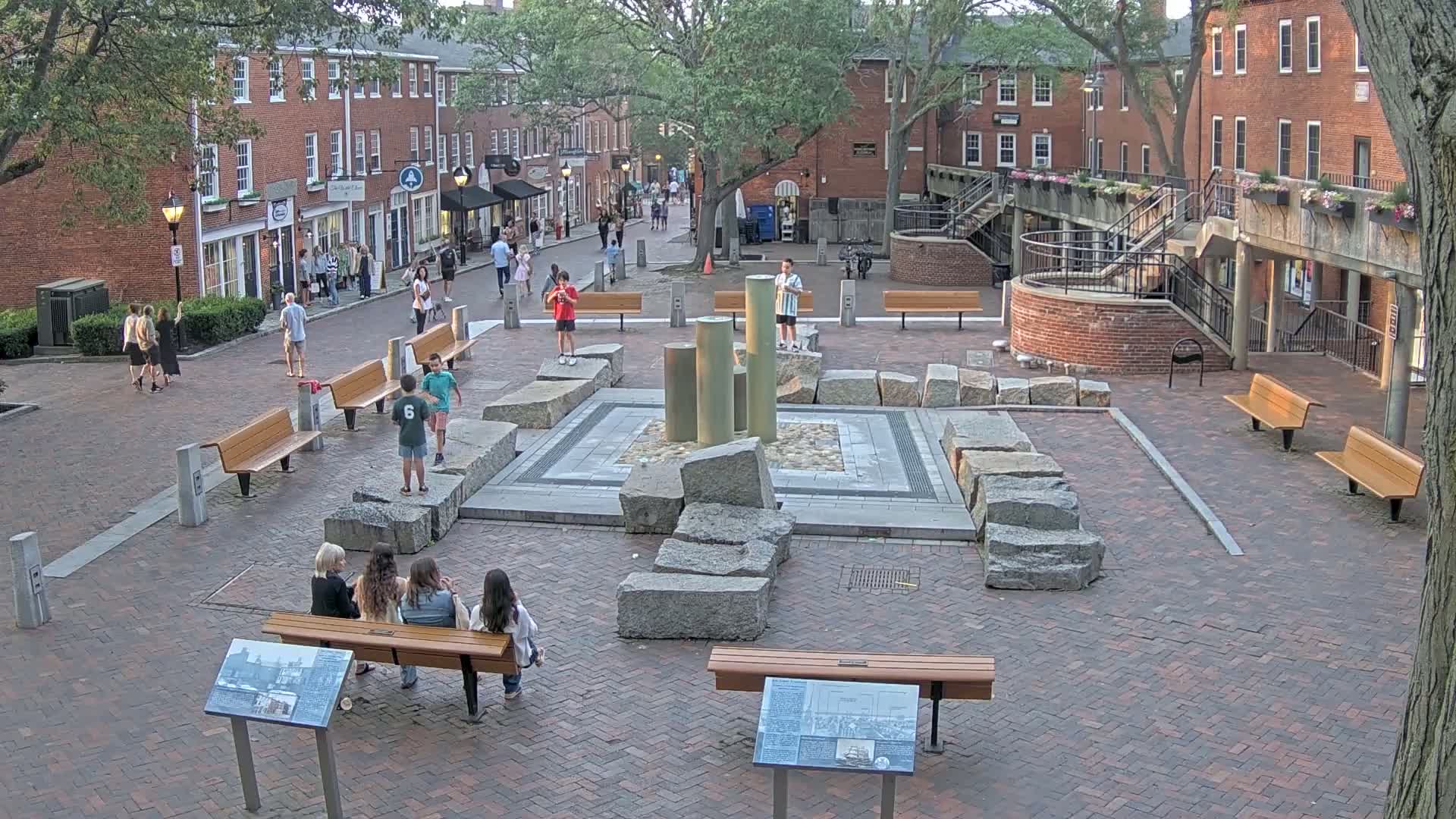 Newburyport, 6 Inn Street North View Live Cam - Newburyport, Essex, Massachusetts, USA