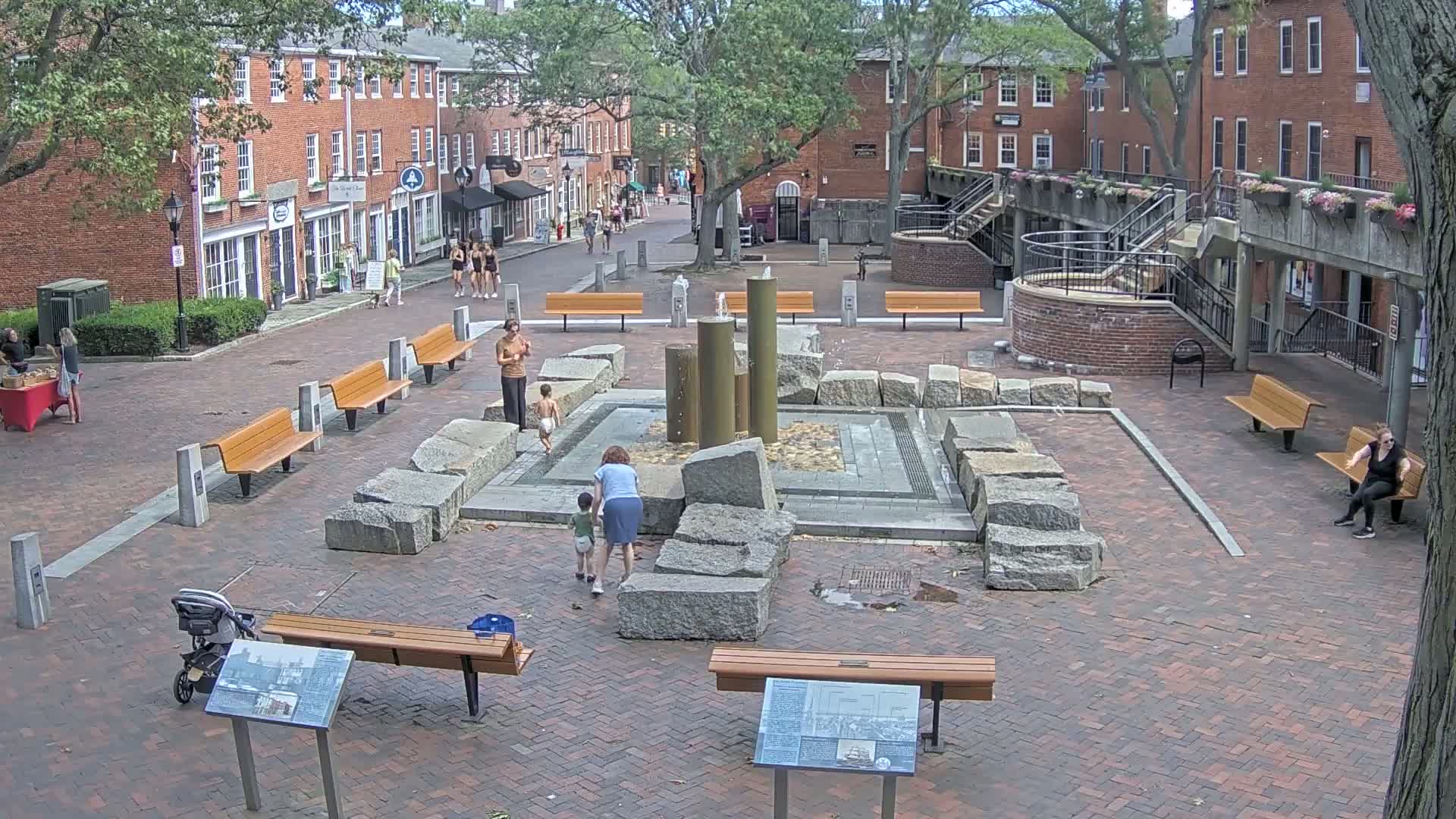 Newburyport, 6 Inn Street North View Live Cam - Newburyport, Essex, Massachusetts, USA